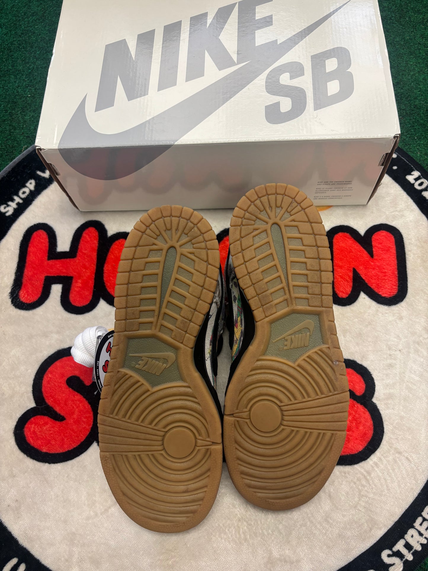 Nike SB Dunk Low Supreme ‘Rammellzee’|Size 7M/8.5W