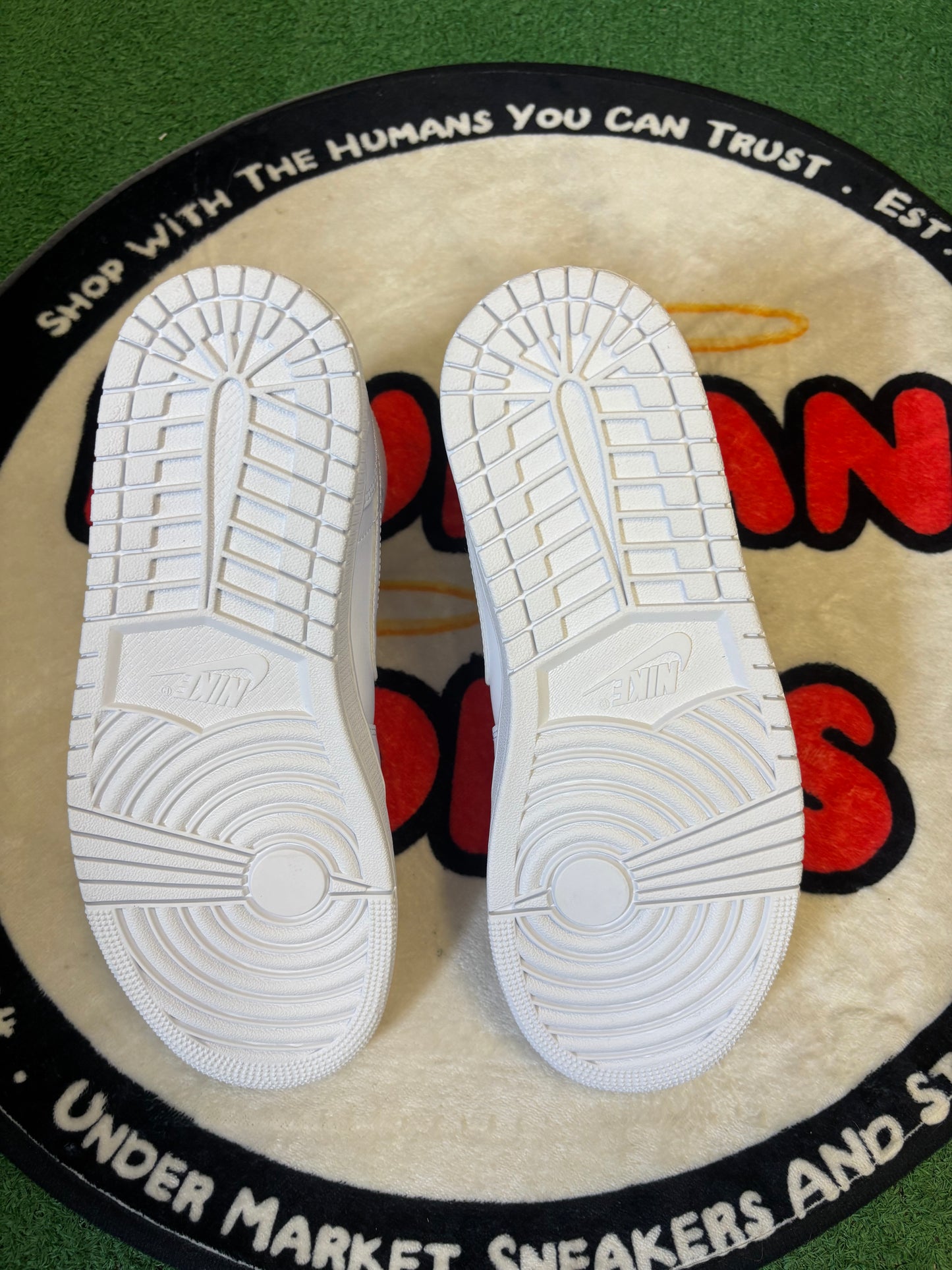 Jordan 1 Mid ‘Triple White’|Size 9.5M/11W
