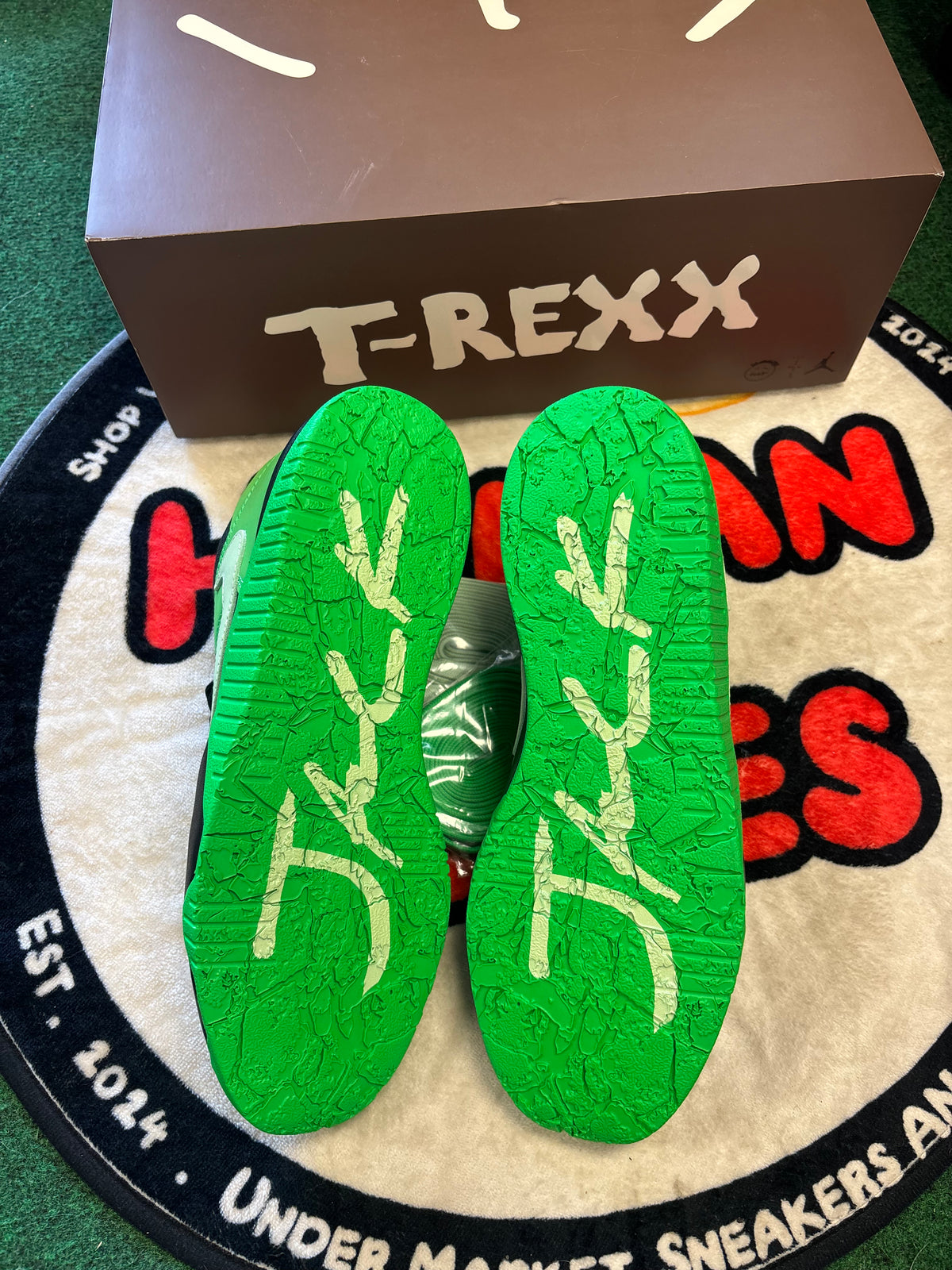 Travis Scott Jordan T-Rexx ‘Green Spark’|Size 9.5M/11W