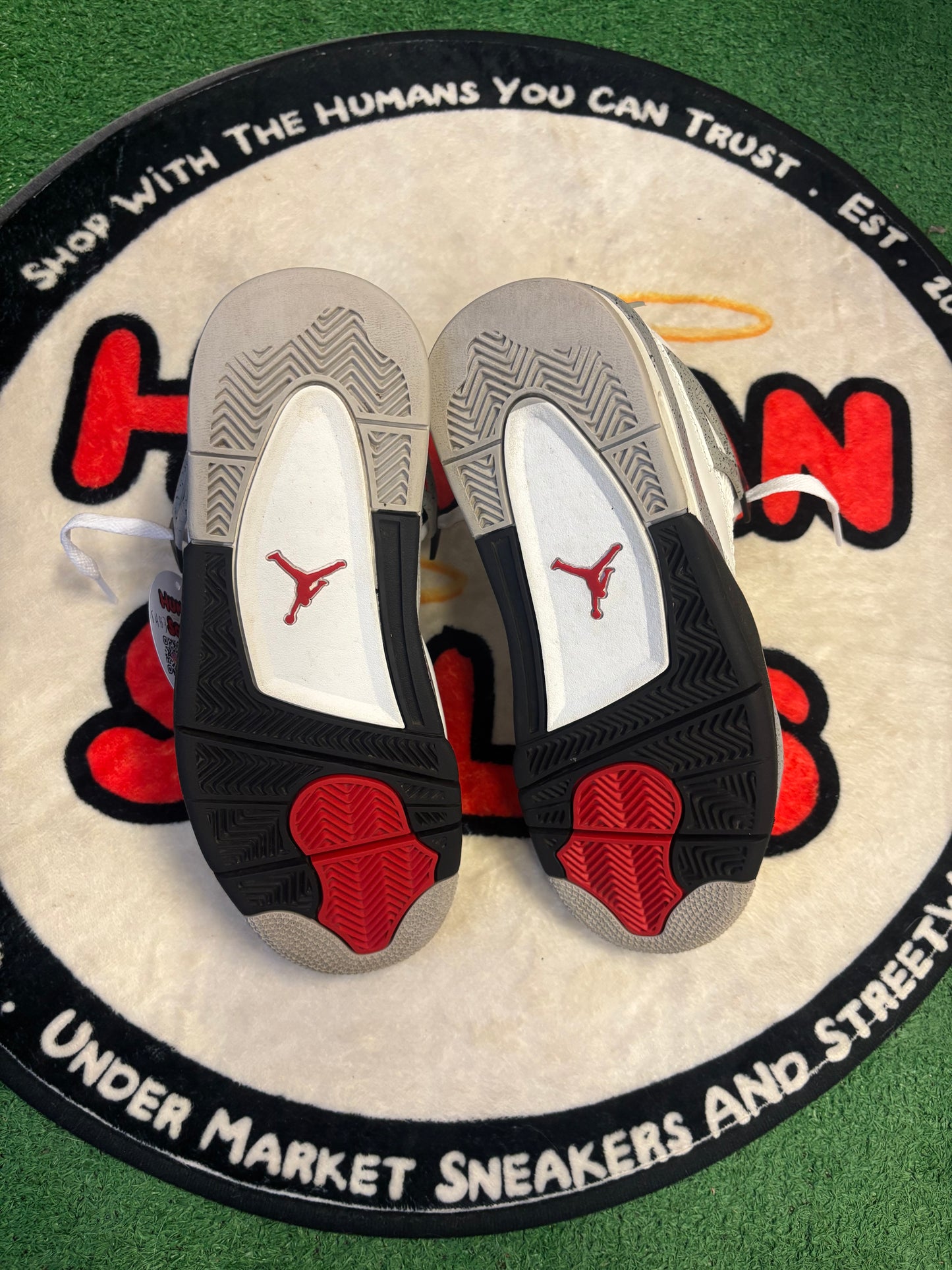 Jordan 4 ‘Cement’|Size 7M/8.5W