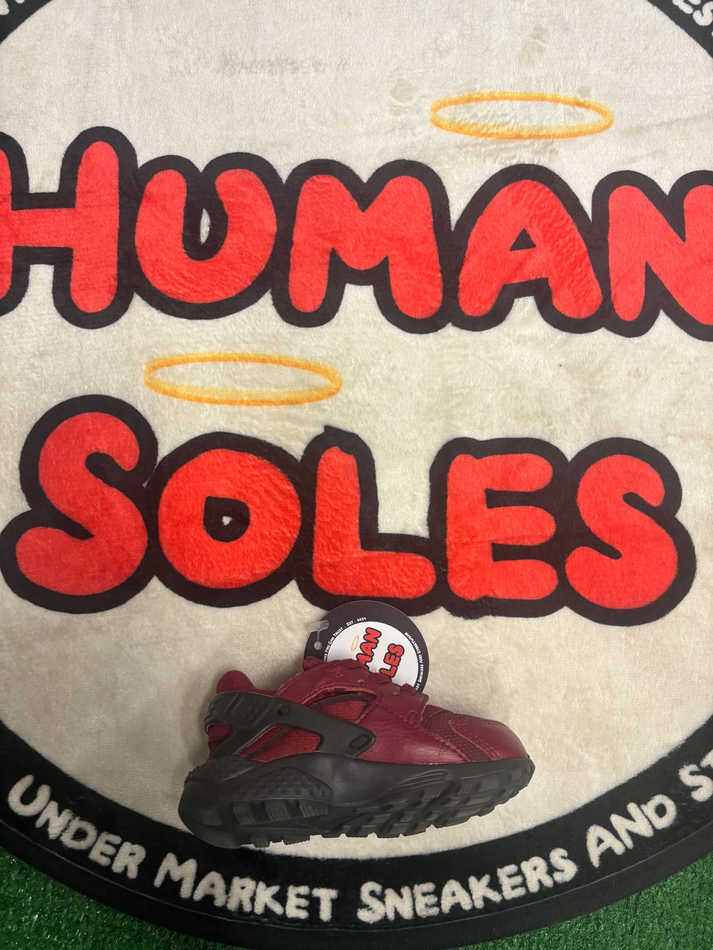 Nike ‘Huarache Team Red’|Size 7C