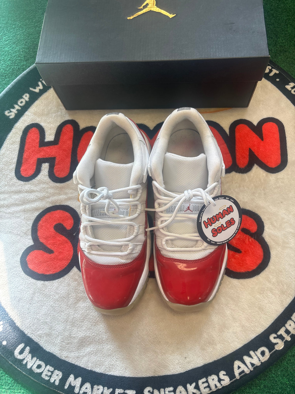 Jordan 11 ‘Cherry’|Size 6M/7.5W