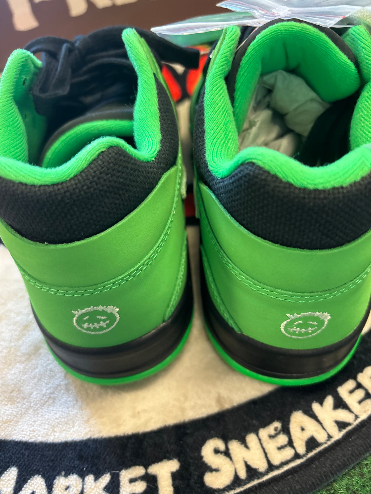 Travis Scott Jordan T-Rexx ‘Green Spark’|Size 9.5M/11W