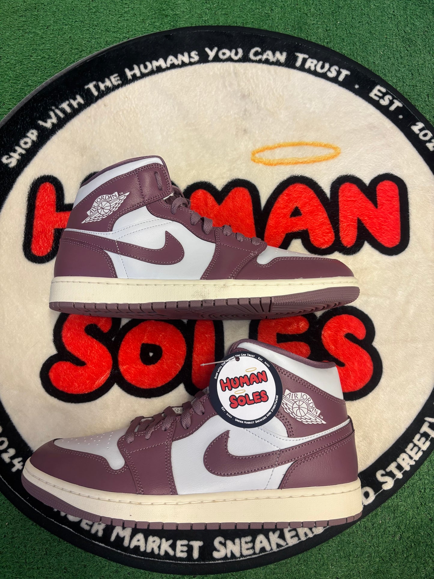 Jordan 1 Mid ‘Pure Platinum’|Size 10.5M