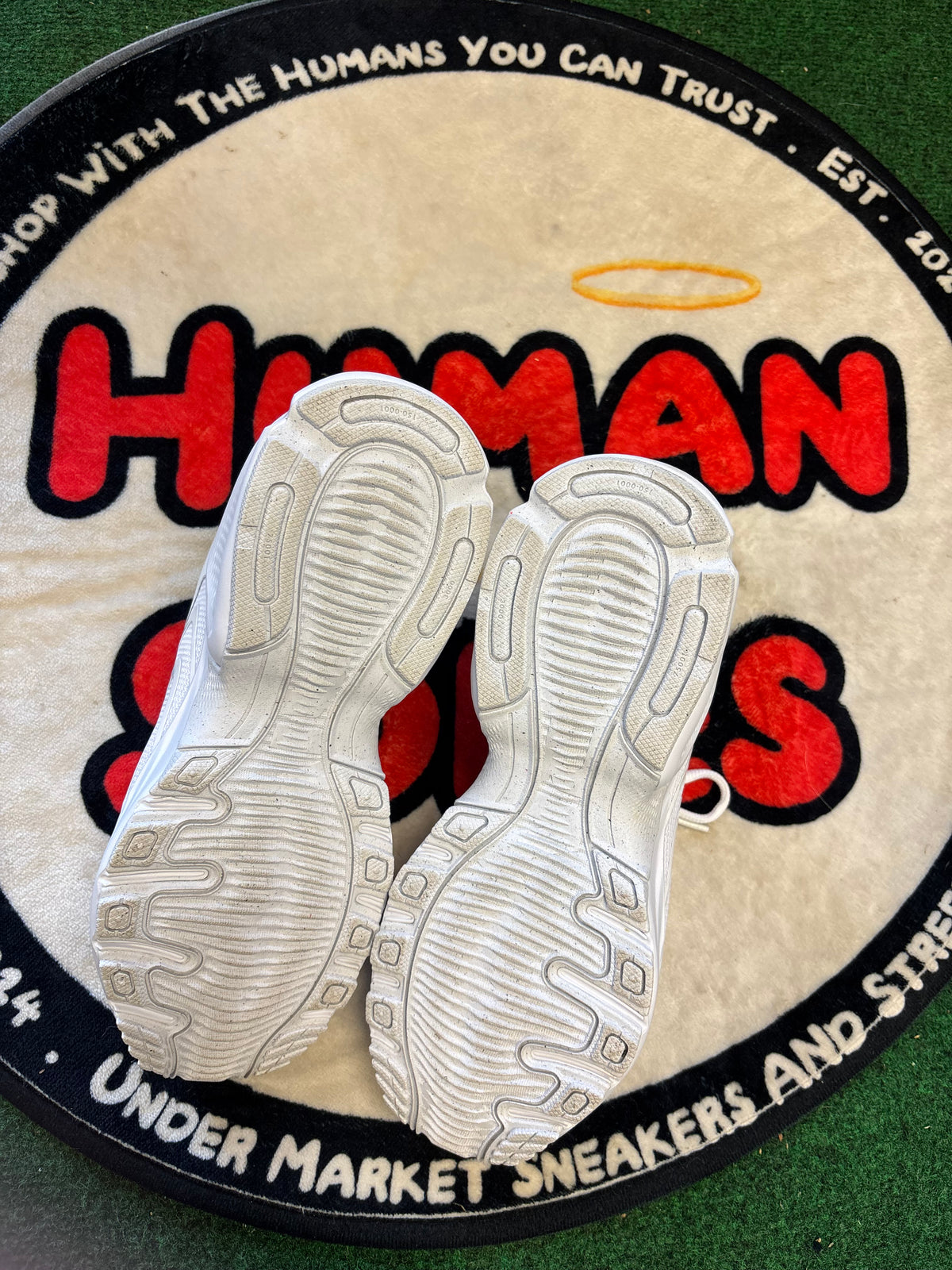 Nike Air Max Fire ‘Triple White’|Size 8M/9.5W
