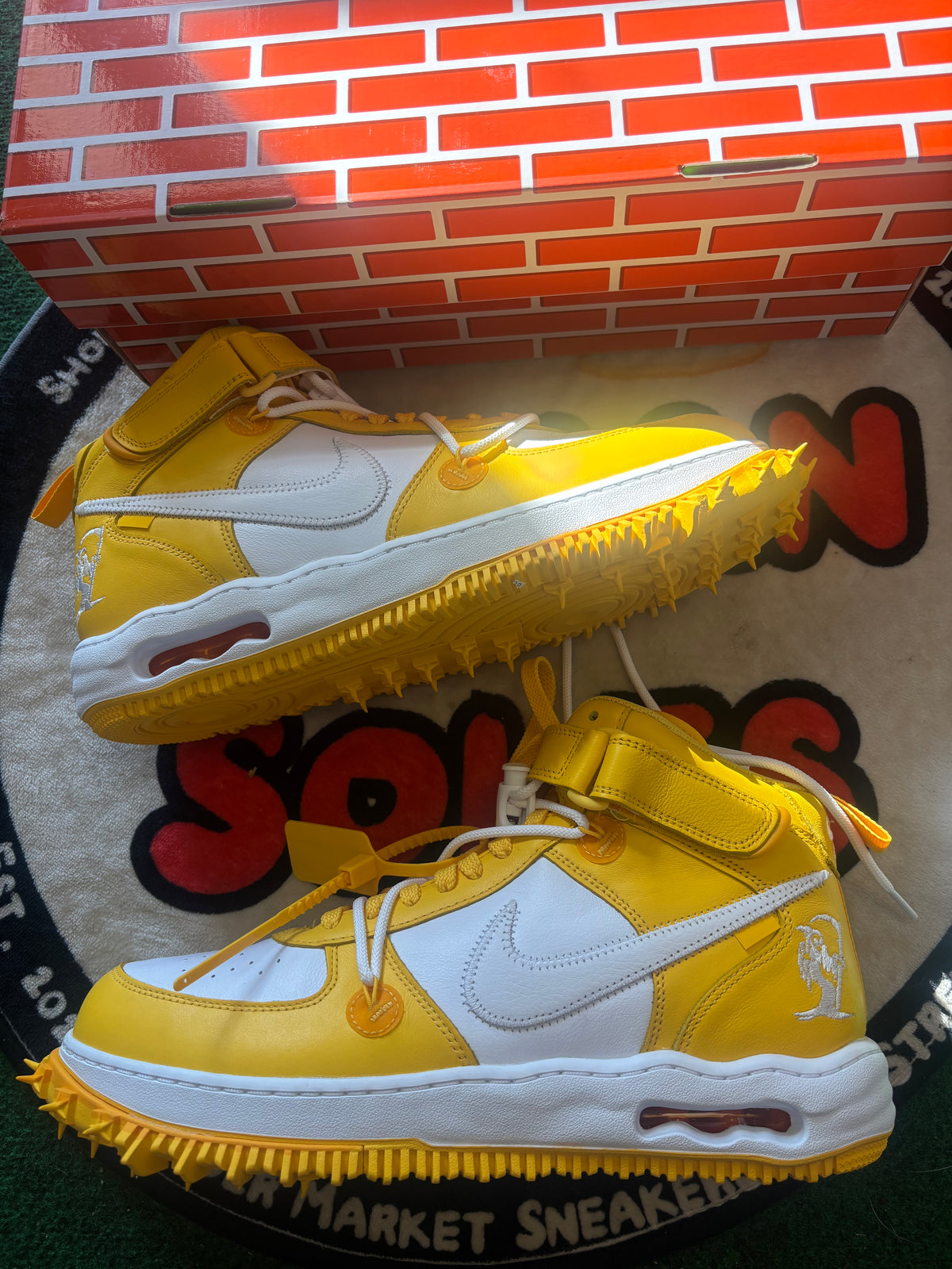 Nike Air Force 1 Mid ‘Off White Varsity Maze’|Size 13M