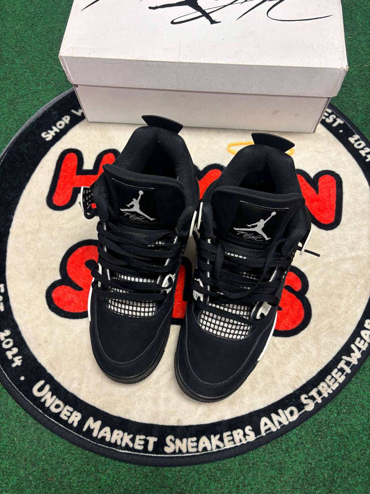 Jordan 4 ‘White Thunder’|Size 10.5M