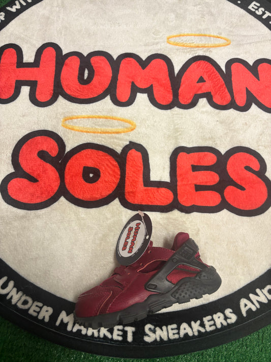 Nike ‘Huarache Team Red’|Size 7C