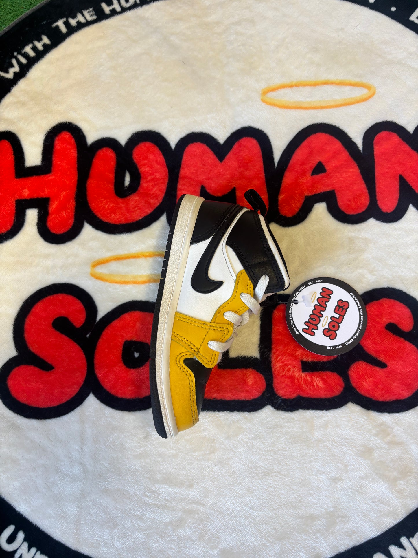 Jordan 1 Mid ‘Yellow’|Size 9C