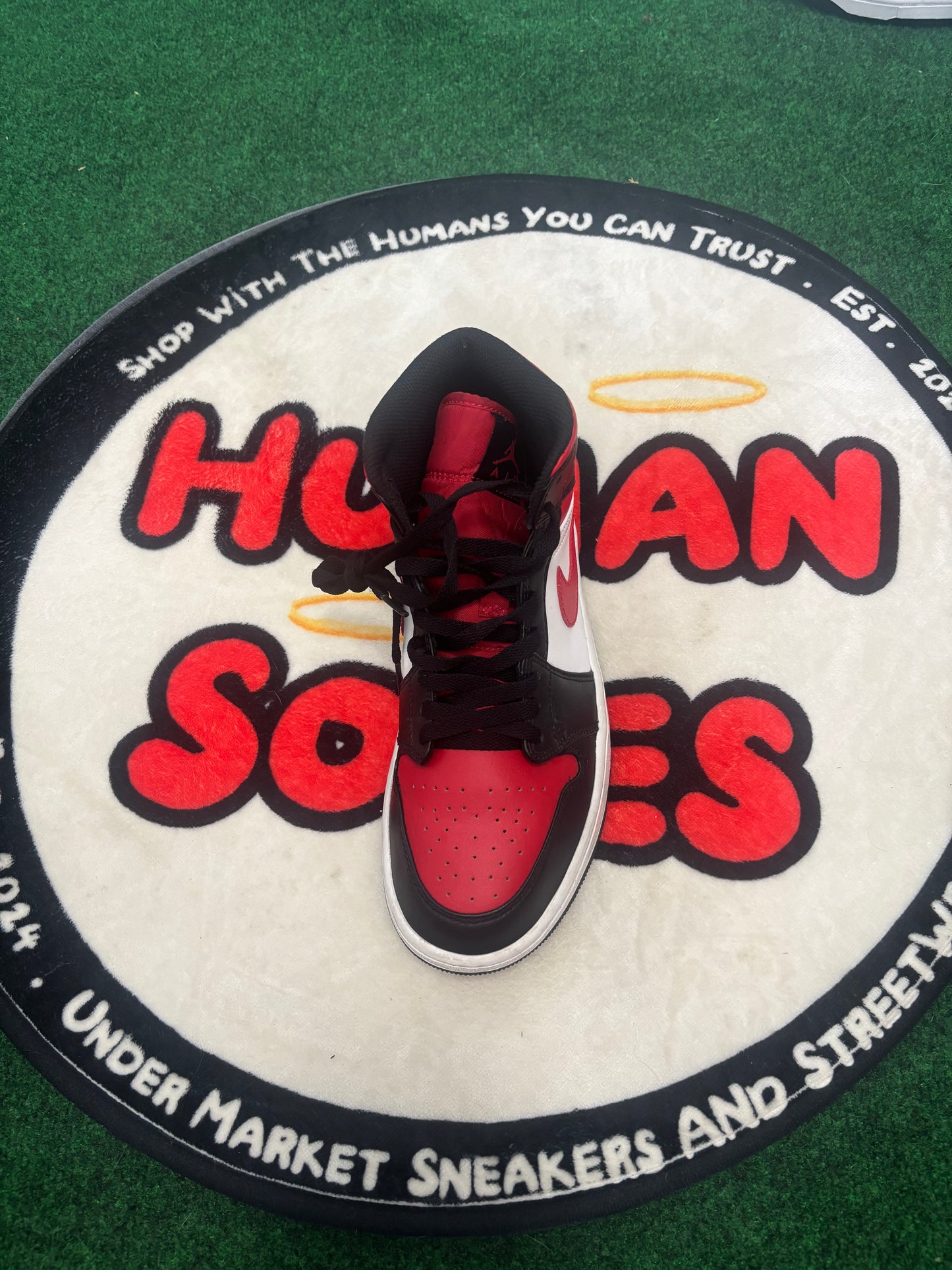 Jordan 1 Mid ‘Bred Toe’|Size 9M/10.5W