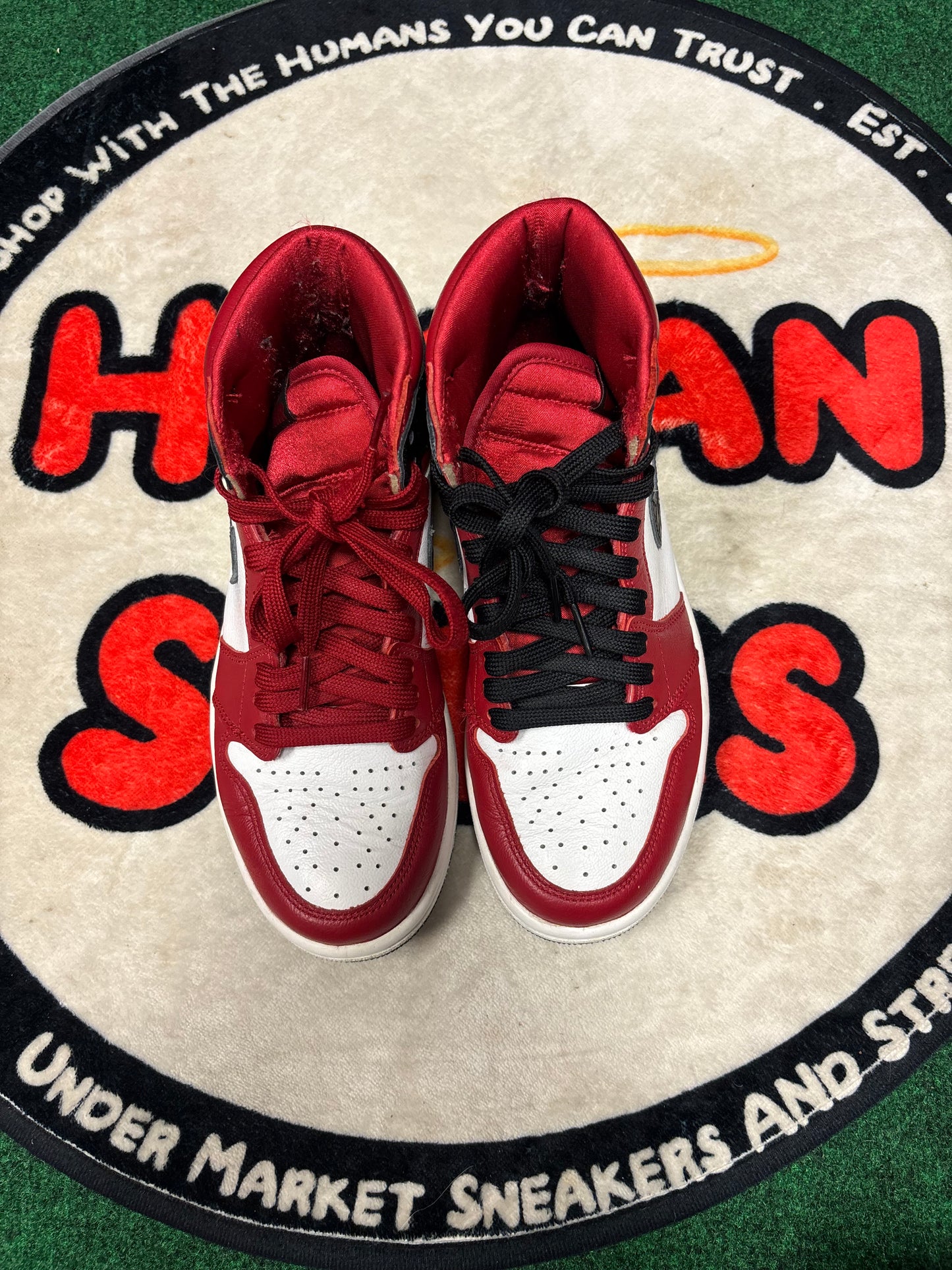 Jordan 1 High ‘Satin Red’|Size 7M/8.5W