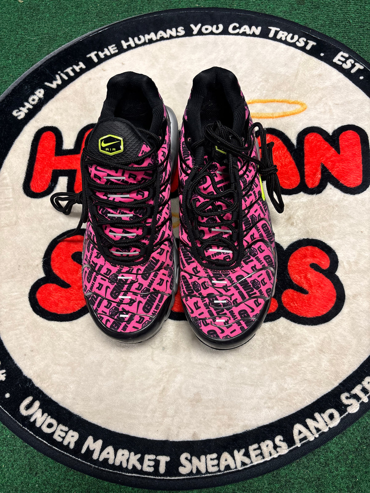 Nike Air Max Plus ‘Hyper Pink’|Size 9M/10.5W