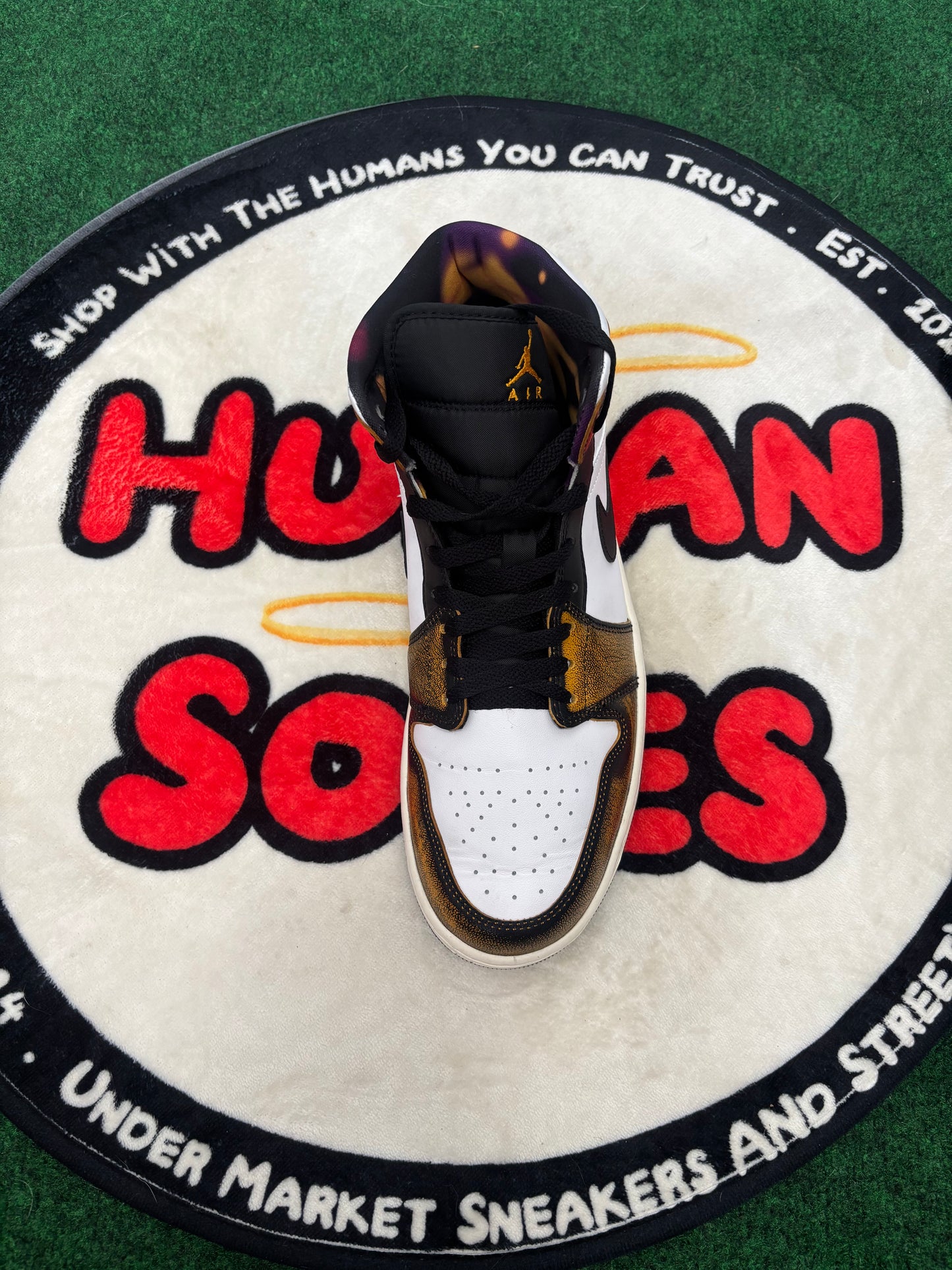 Jordan 1 Mid ‘Orange Wear Away’|Size 12M