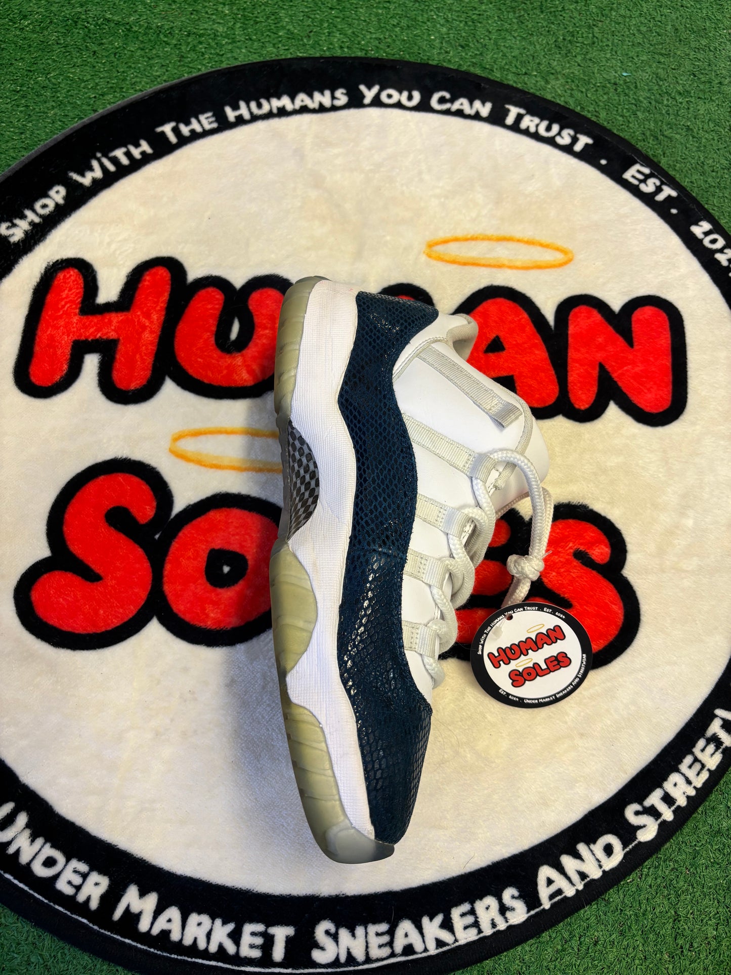 Jordan 11 Low ‘SnakeSkin’|Size 10M