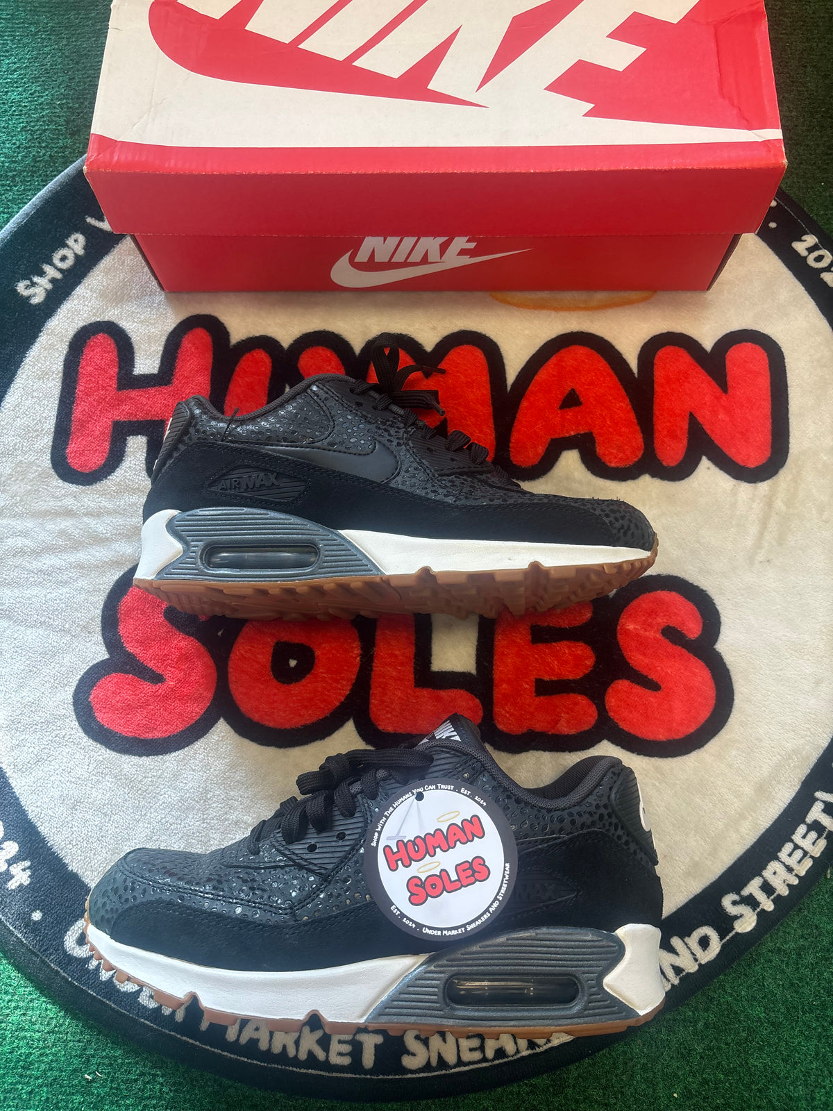 Nike Air Max 90 ‘Premium’|Size  6M/7.5W