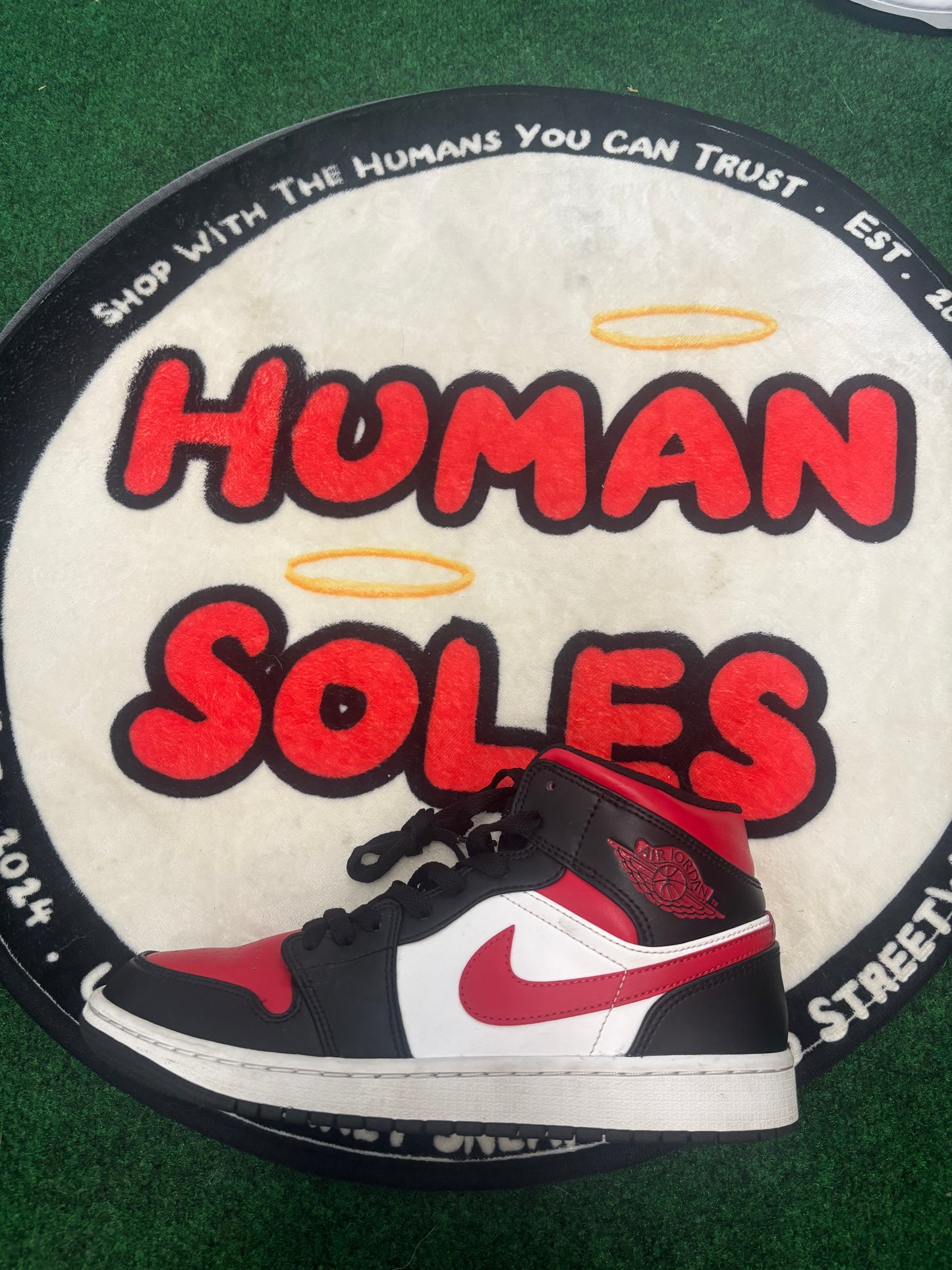 Jordan 1 Mid ‘Bred Toe’|Size 9M/10.5W
