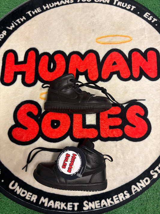 Jordan 1 Mid ‘Triple Black’|Size 7C
