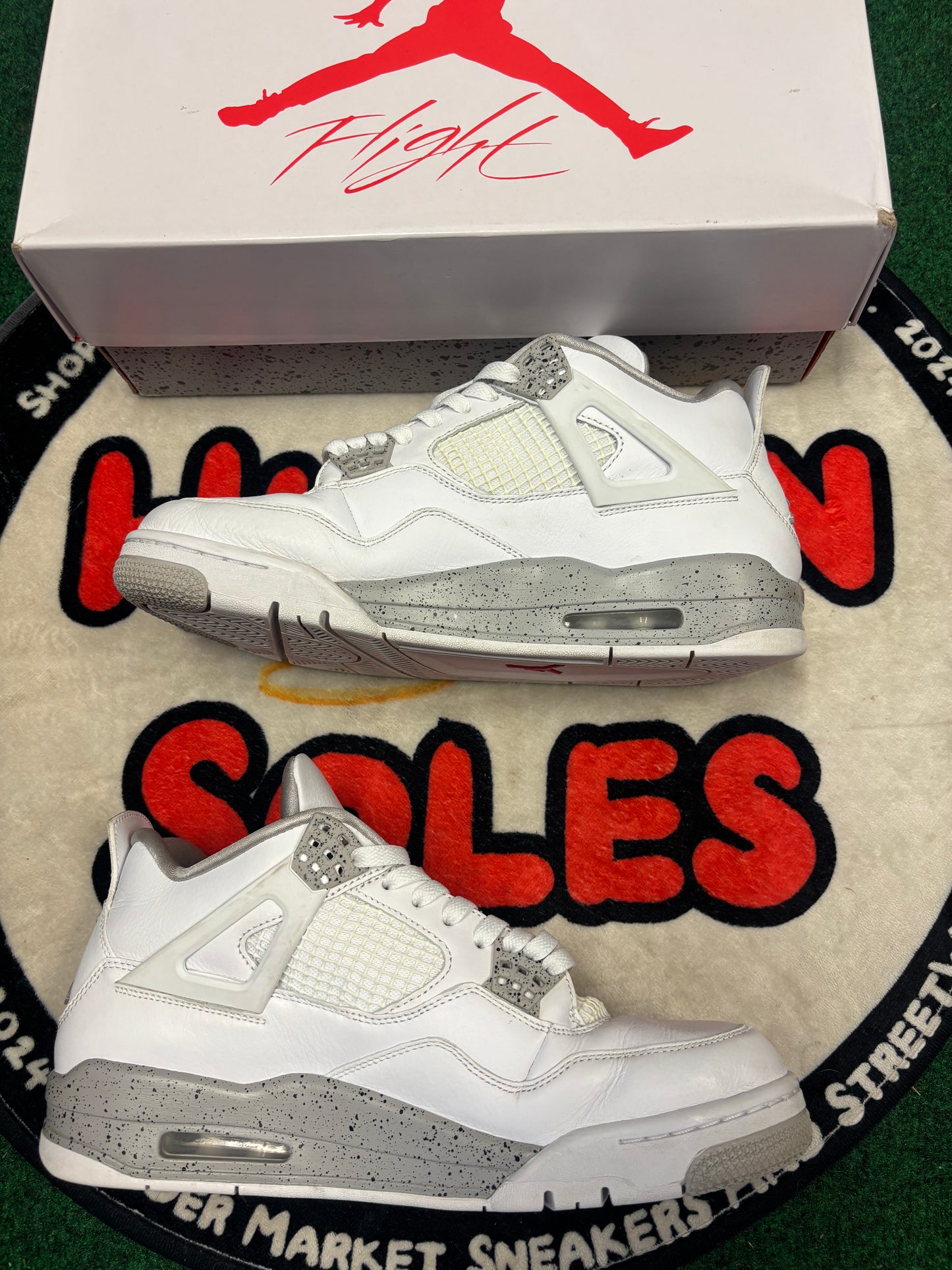 Jordan 4 ‘White Oreo’|Size 10.5M