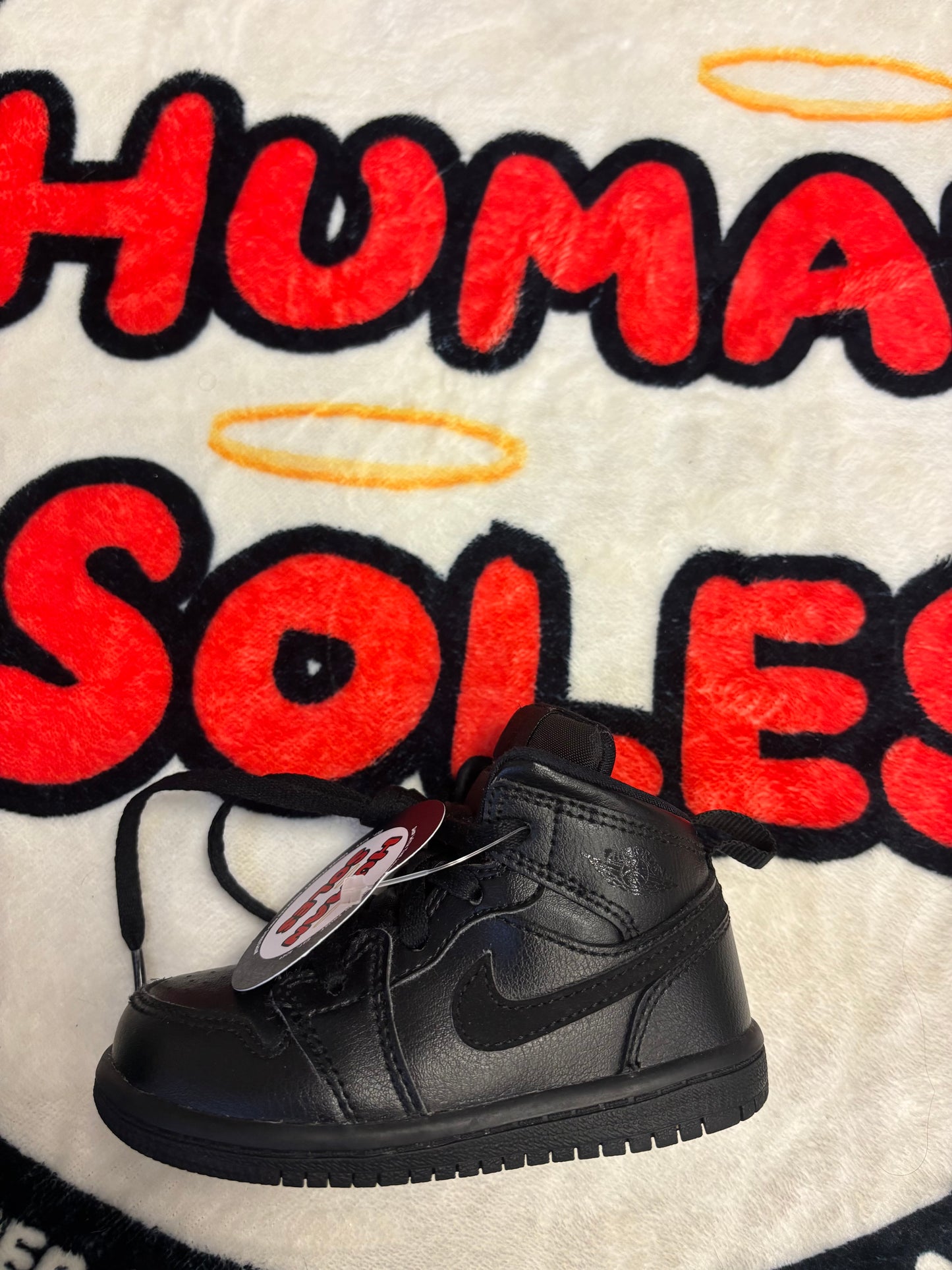 Jordan 1 Mid ‘Triple Black’|Size 7C