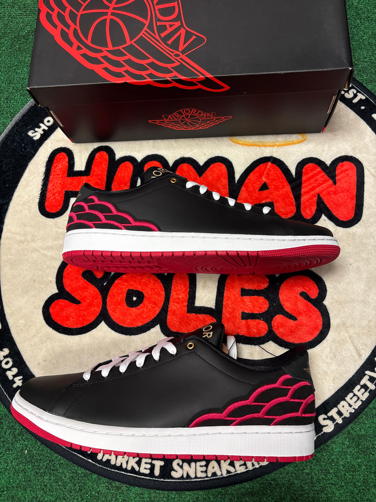 Jordan 1 Centre Court ‘Black/Red’|Size 12M
