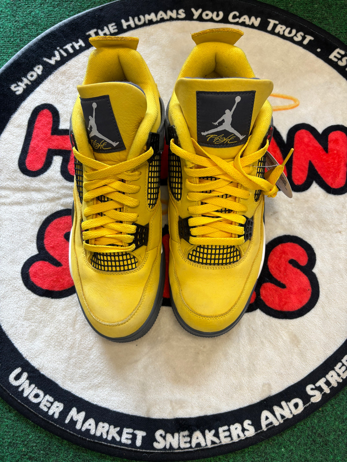Jordan 4 ‘Lighting’|Size 10.5M