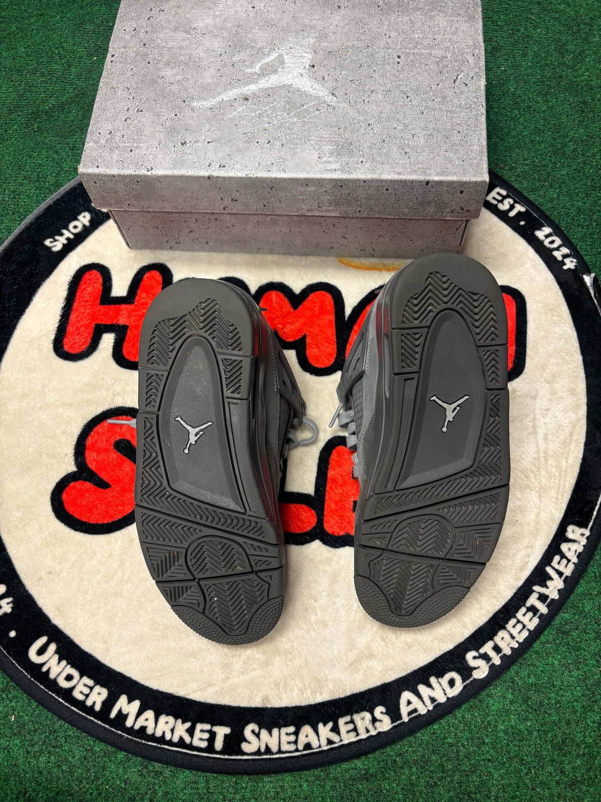 Jordan 4 ‘Wet Cement’|Size 6M/7.5W
