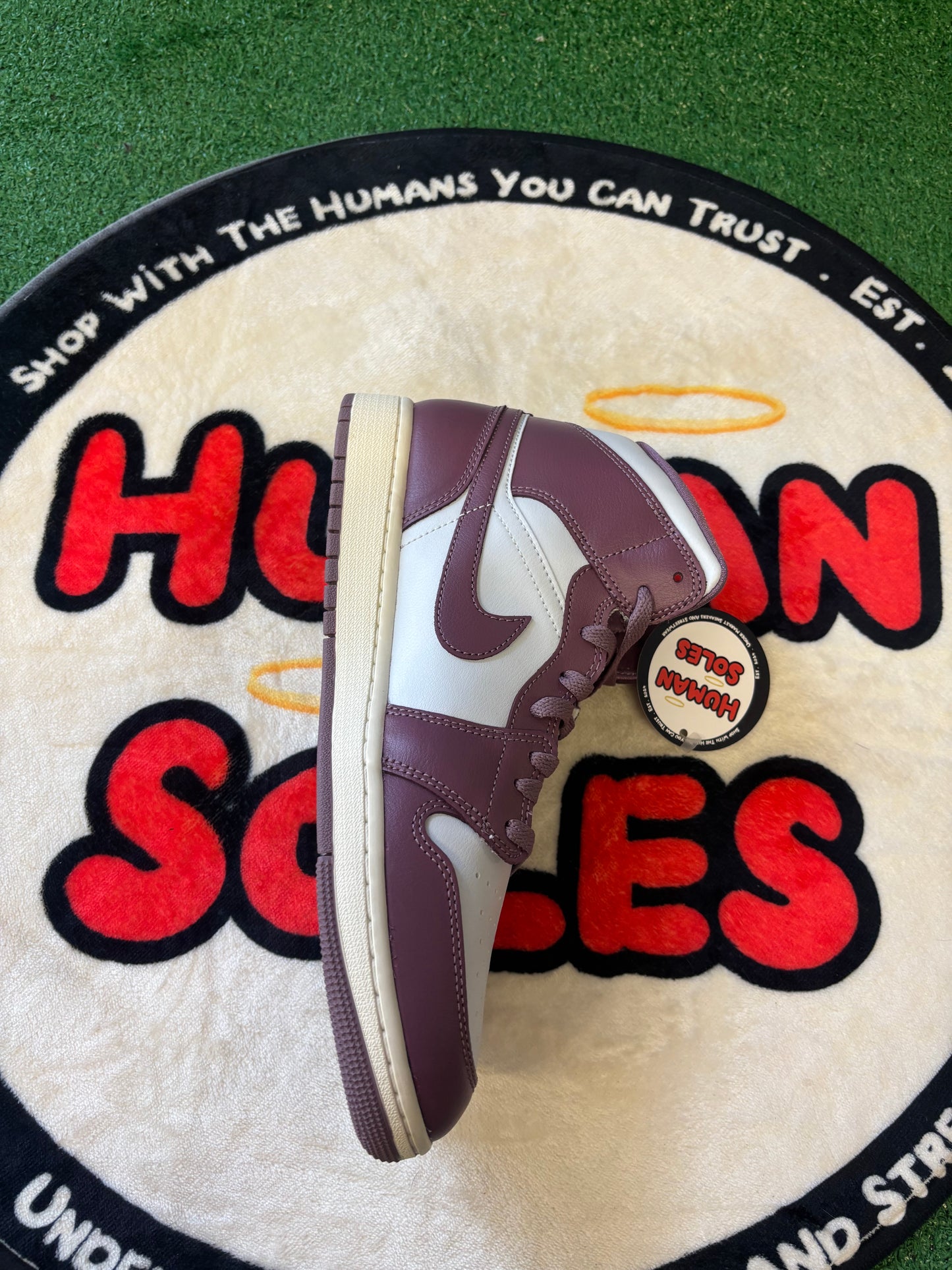 Jordan 1 Mid ‘Pure Platinum’|Size 10.5M