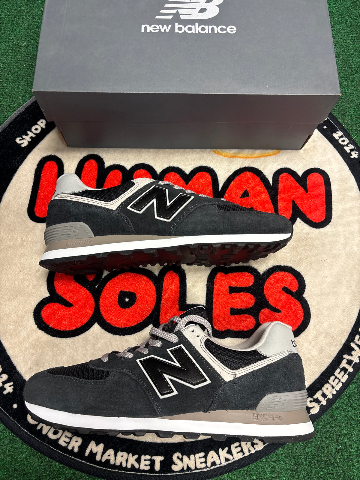 New Balance 574 ‘Black/White’|Size 11.5M