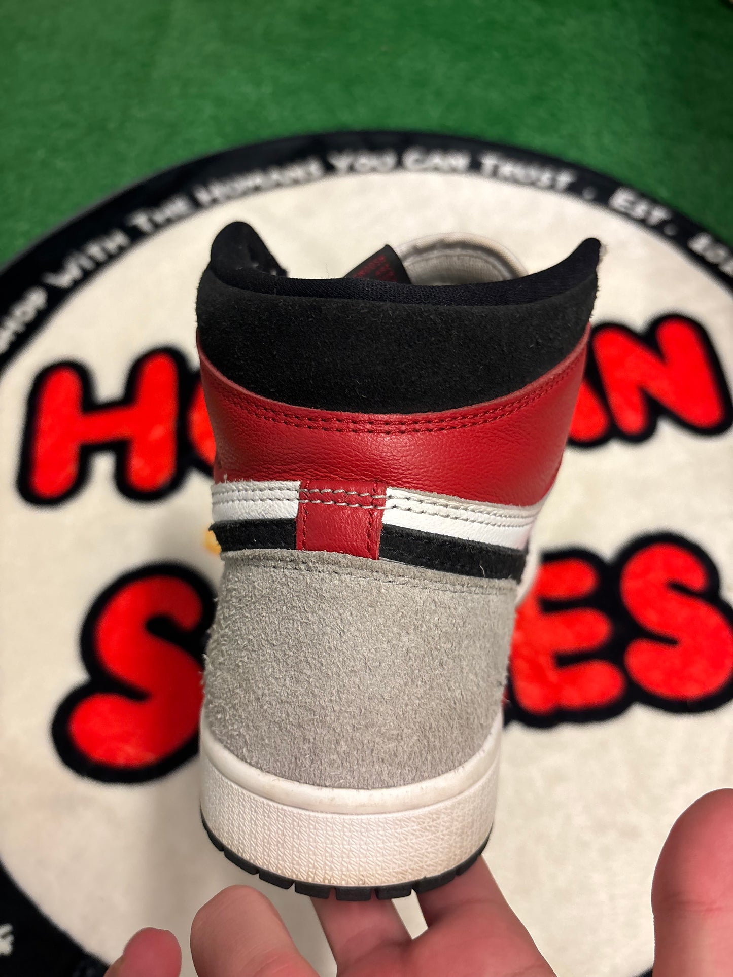 Jordan 1 High ‘Smoke Grey’|Size 9.5M/11W