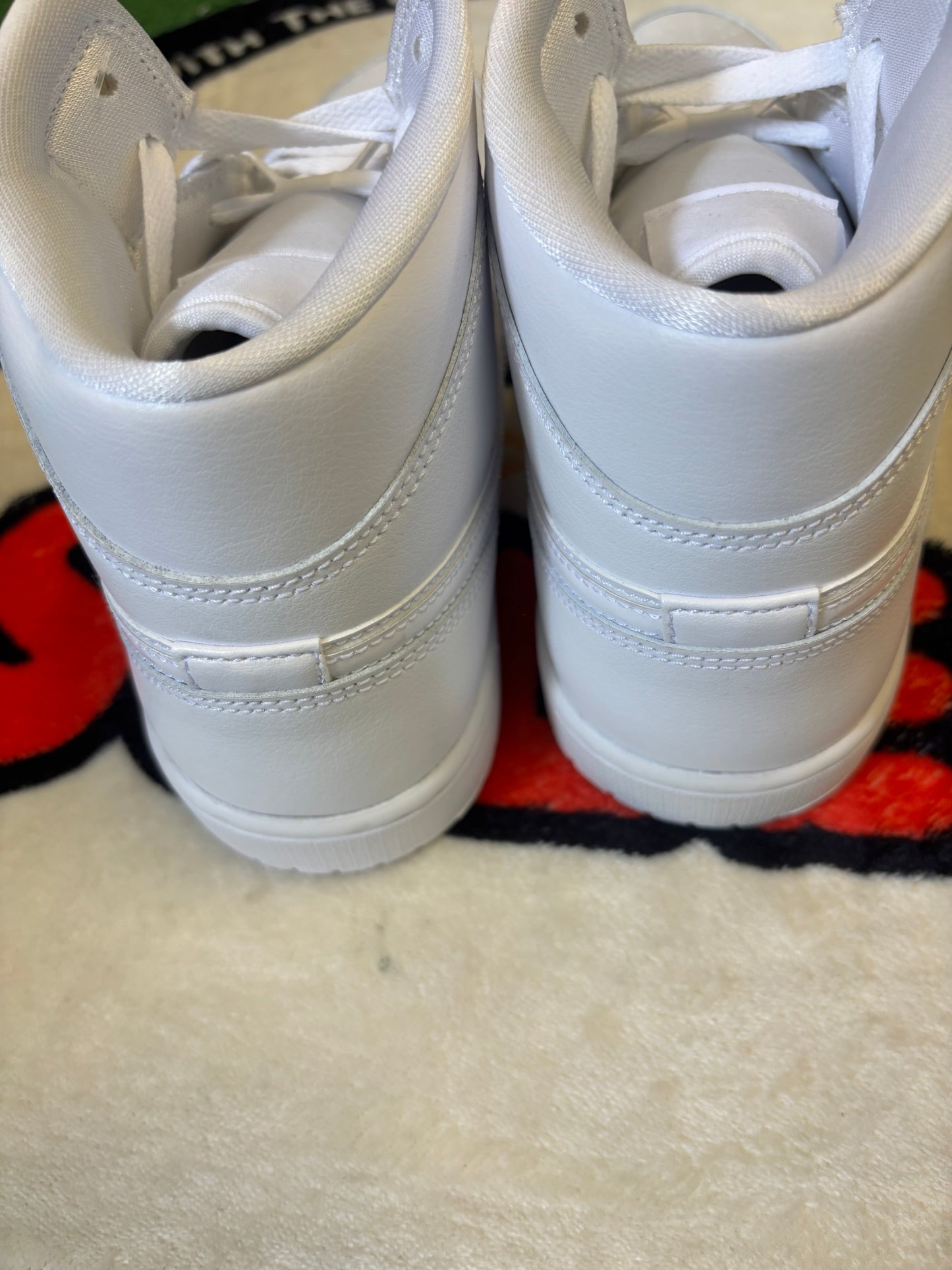 Jordan 1 Mid ‘Triple White’|Size 9.5M/11W