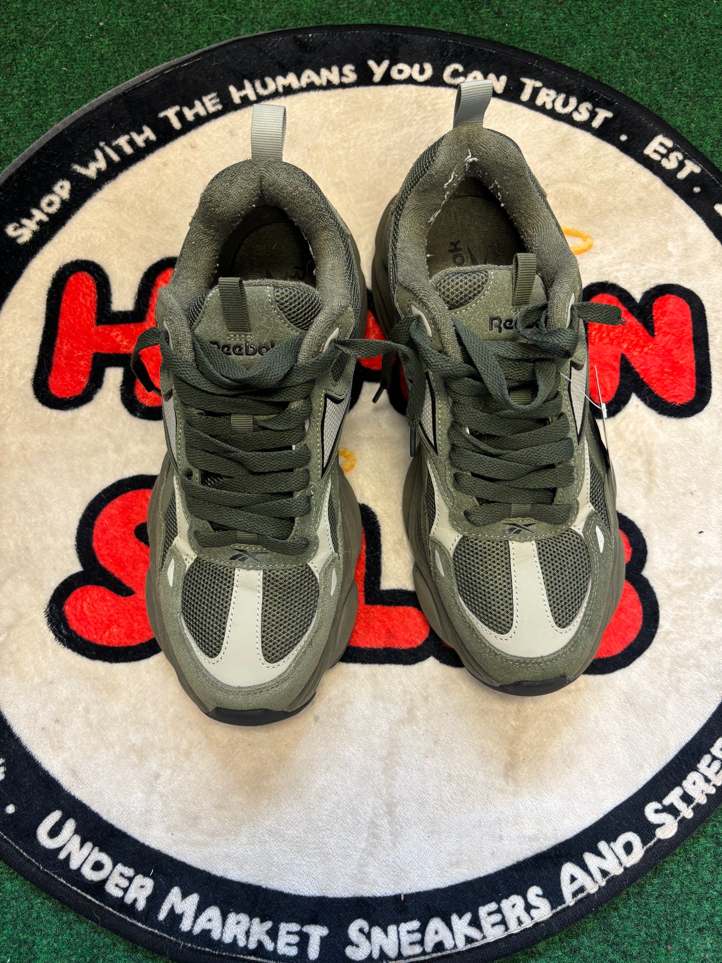 Reebok ‘Olive’|Size 10M