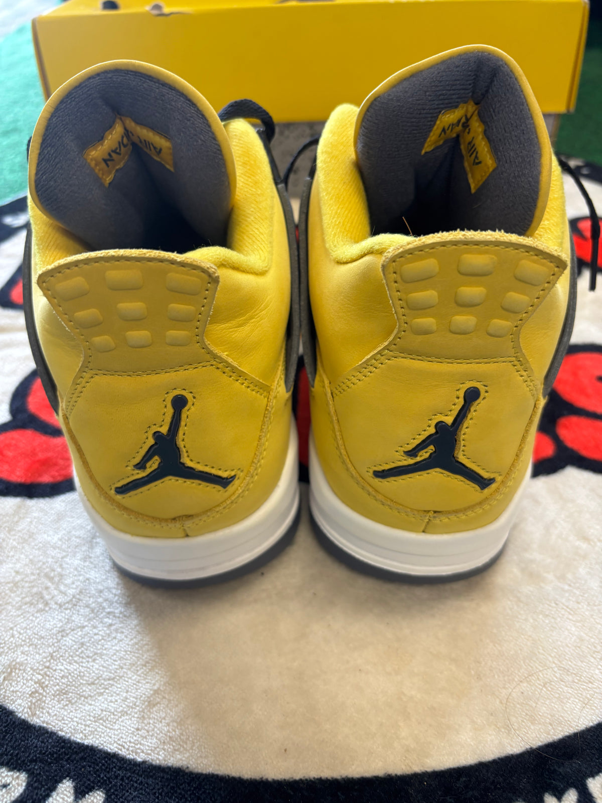 Jordan 4 ‘Lighting’|Size 10M