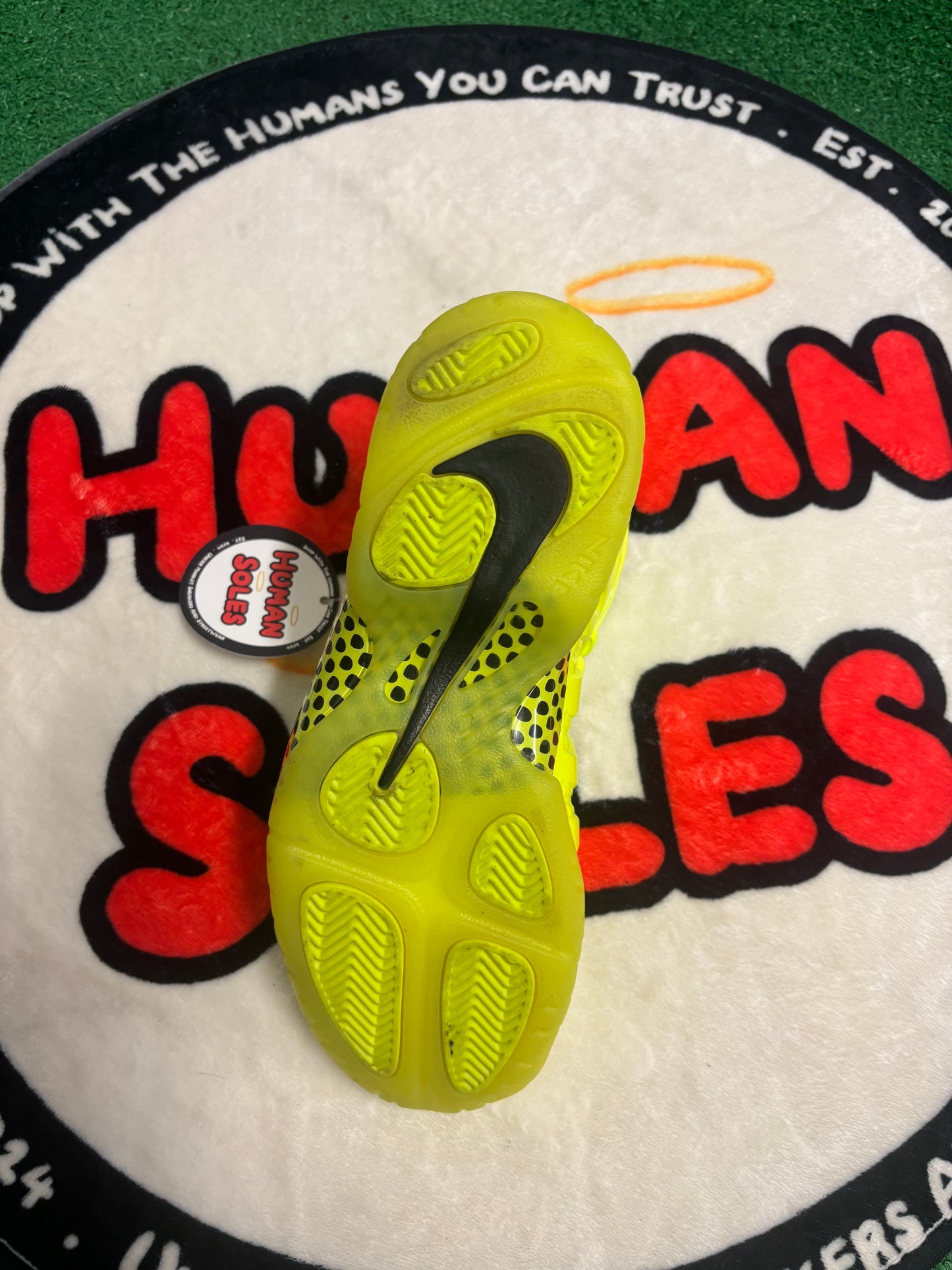 Nike Air Foamposite Pro ‘Volt’|Size 6.5M/8W