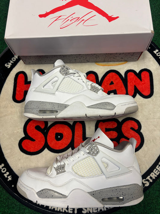 Jordan 4 ‘White Oreo’|Size 10.5M
