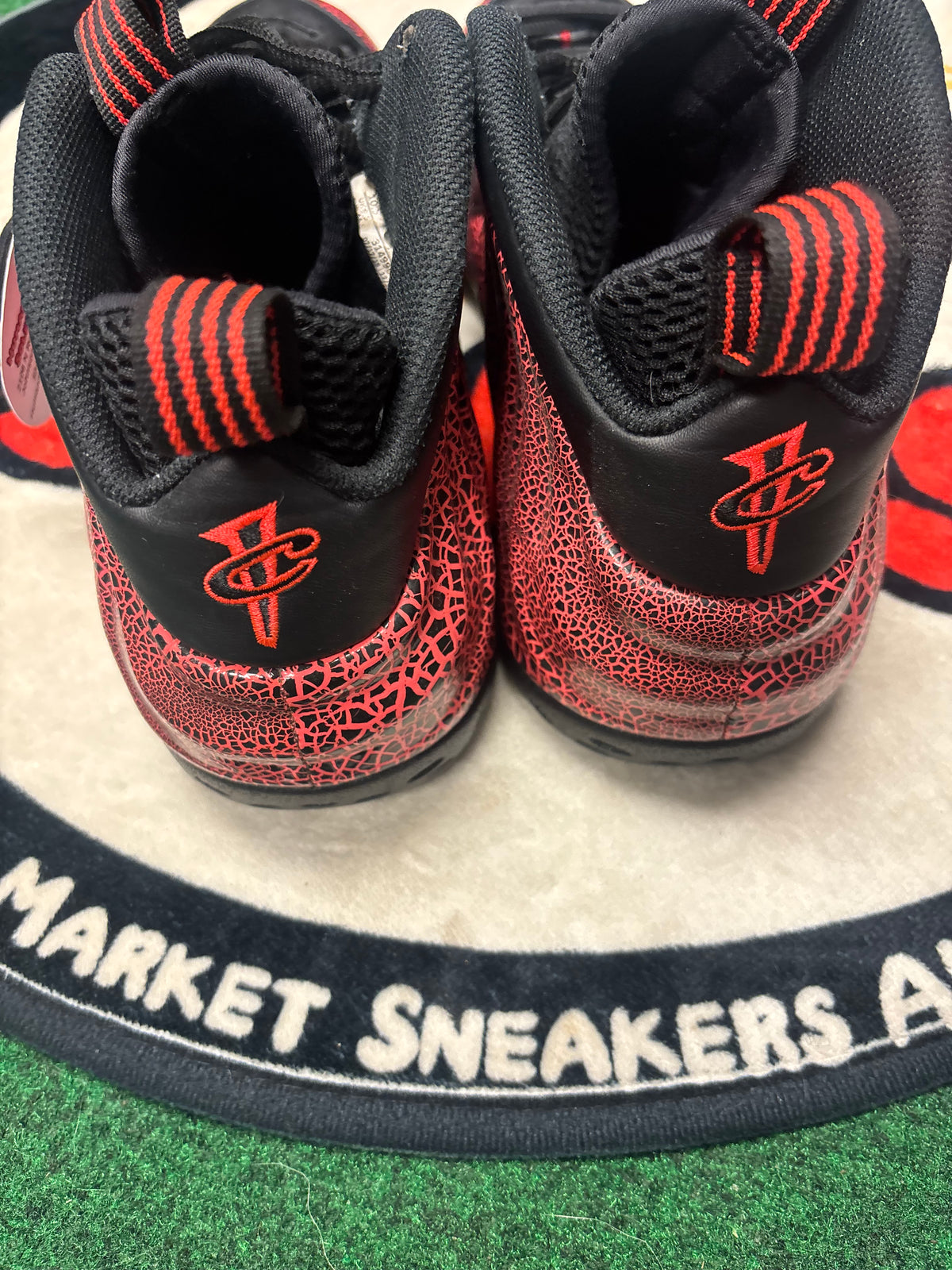 Nike Foamposite ‘Cracked Lava’|Size 10.5M