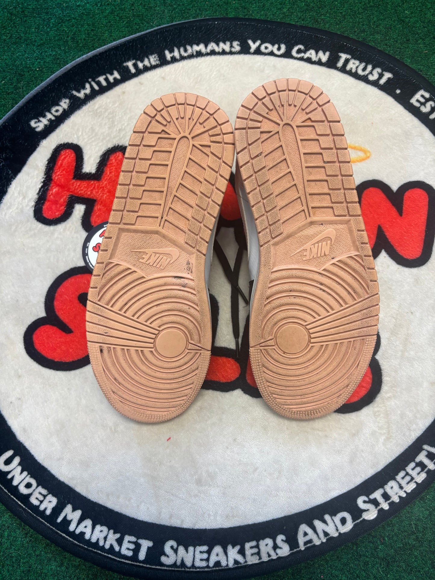 Jordan 1 ‘Artic Pink’|Size 8.5M/10W