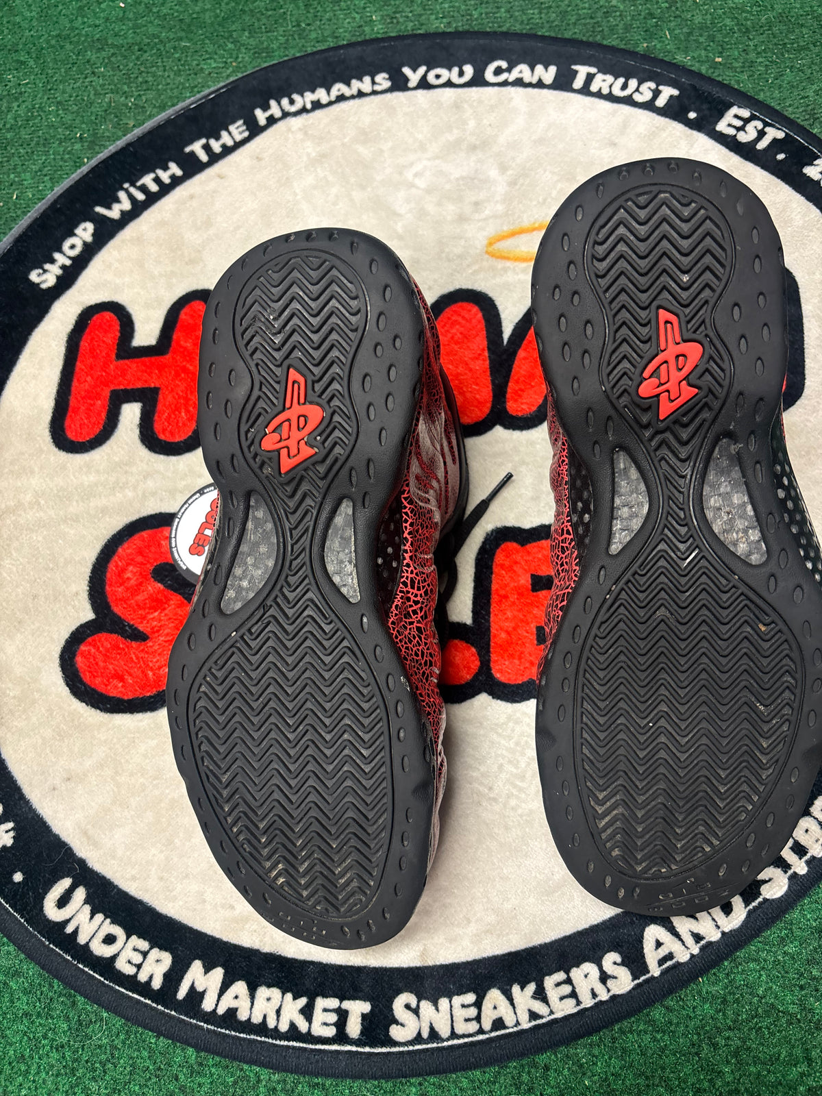 Nike Foamposite ‘Cracked Lava’|Size 10.5M