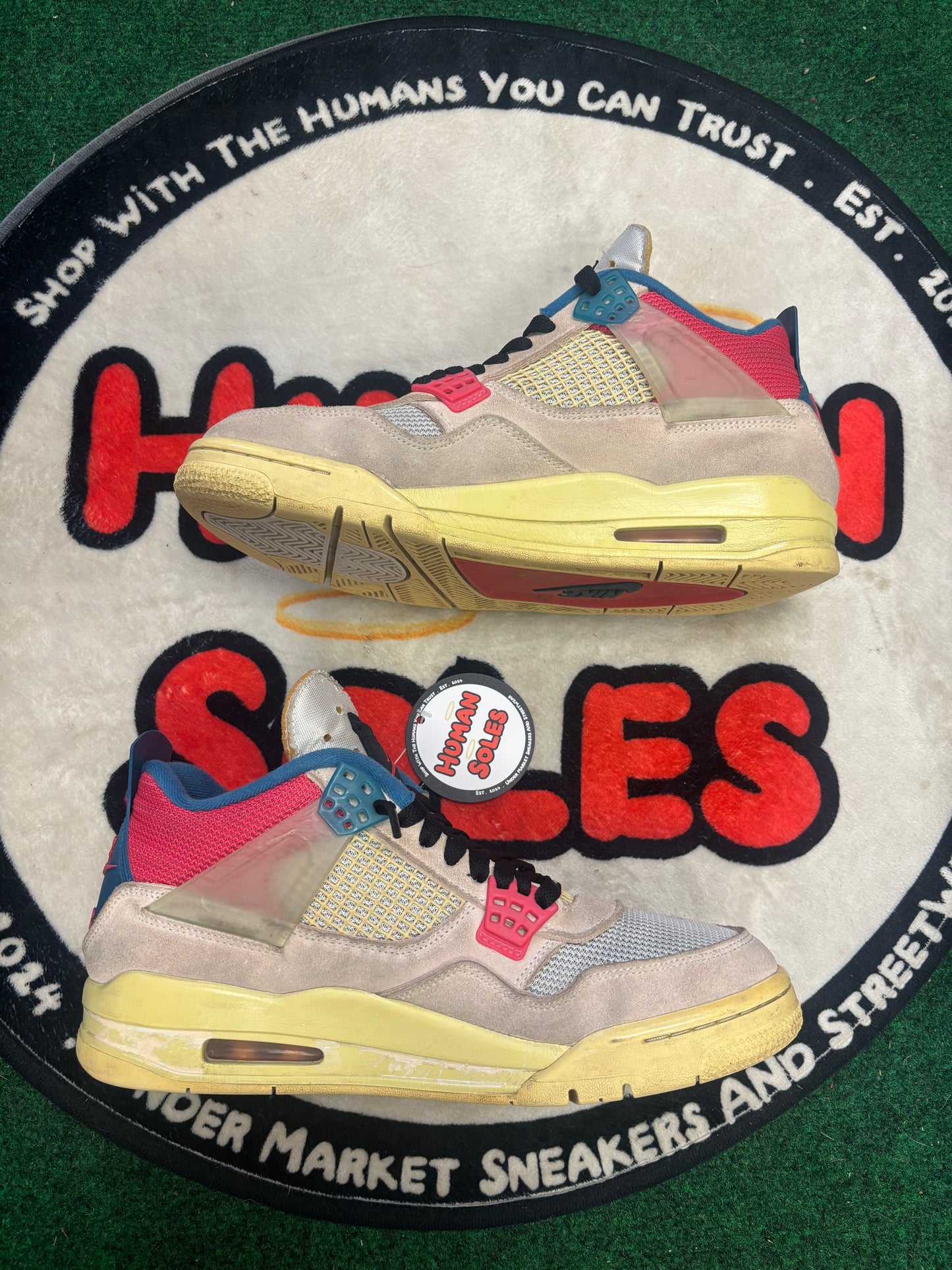 Jordan 4 X Union ‘Guava Ice’|Size 9.5M