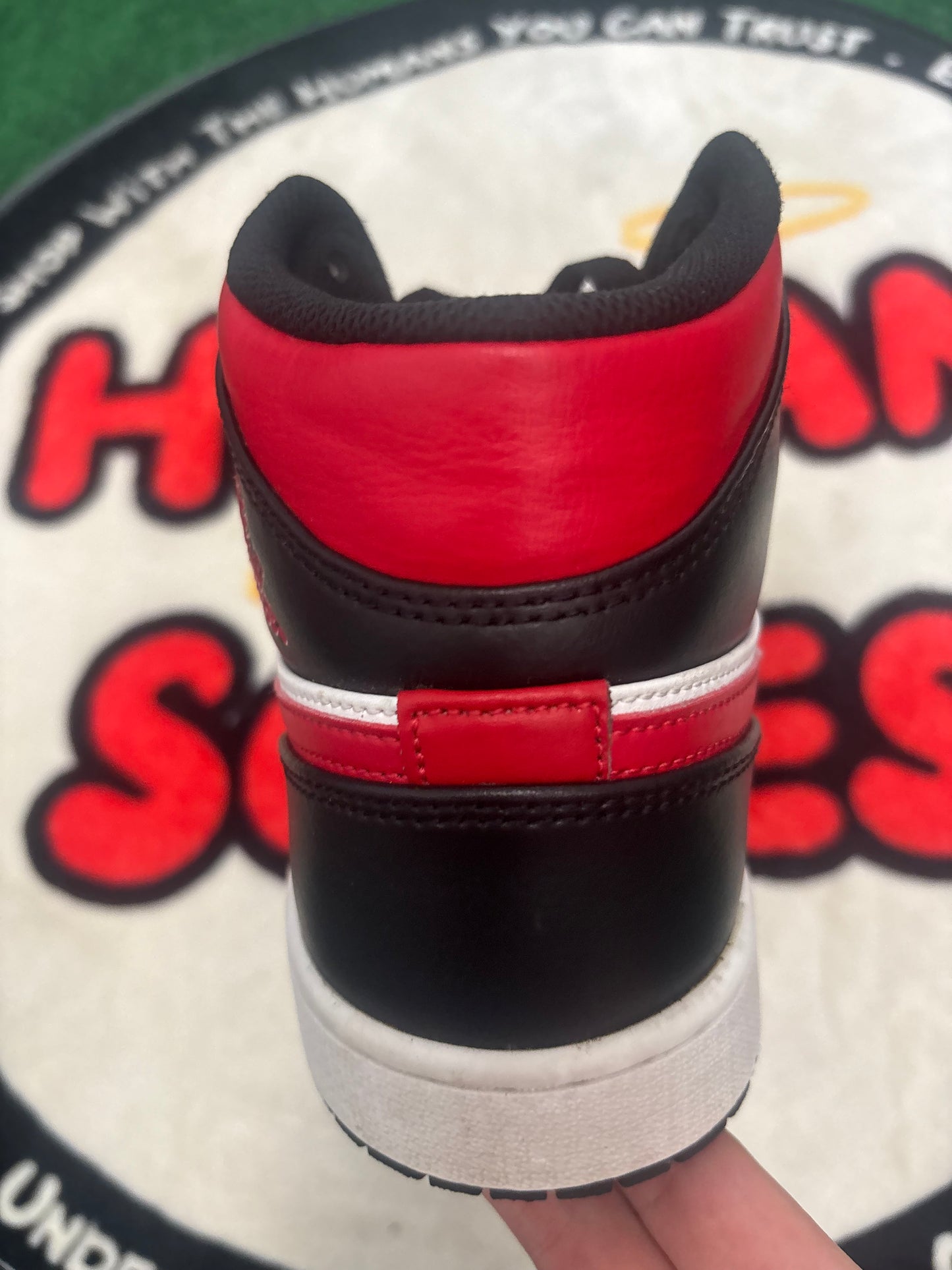 Jordan 1 Mid ‘Bred Toe’|Size 9M/10.5W