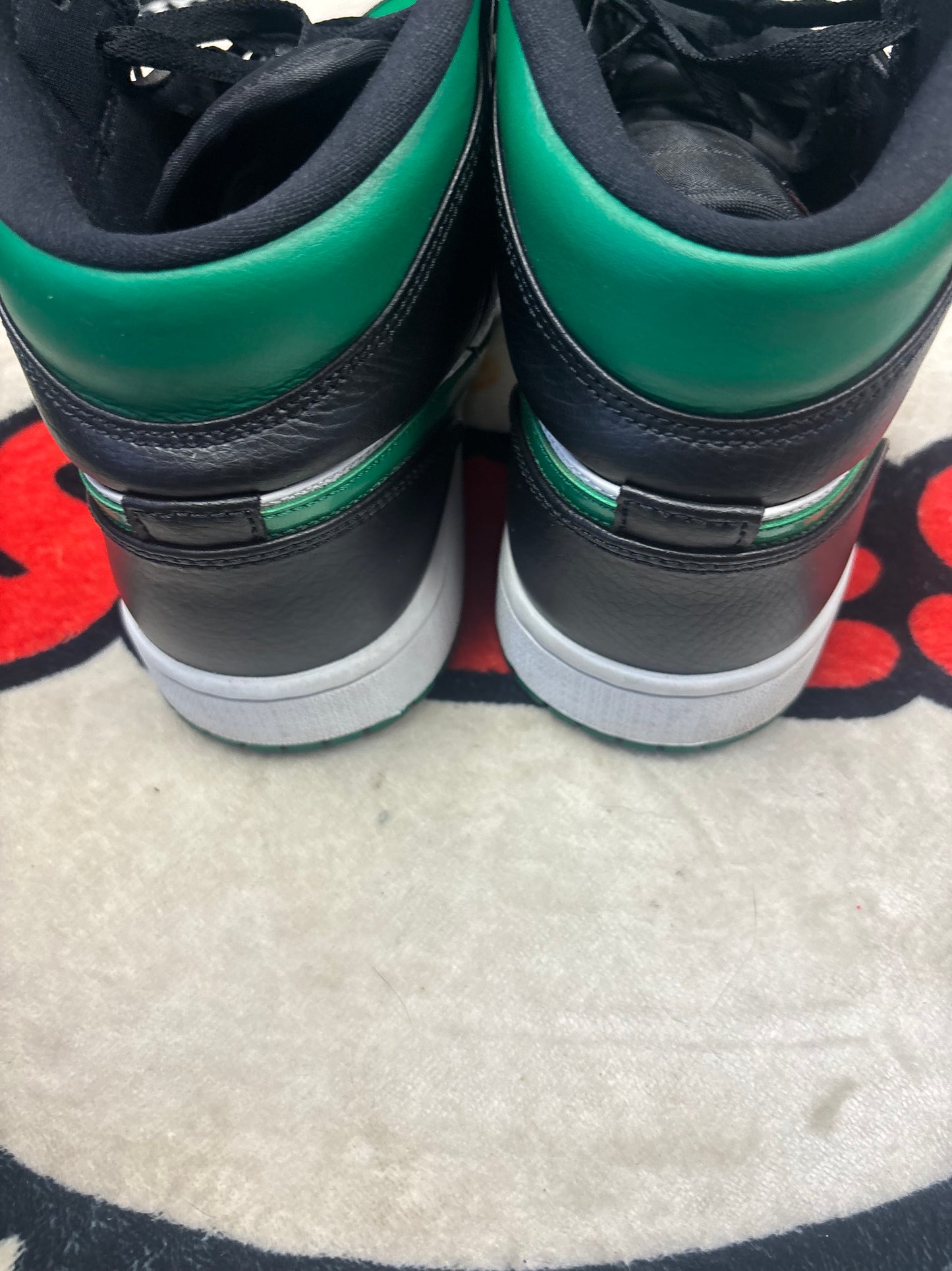 Jordan 1 Mid ‘Pine Green’|Size 10.5M
