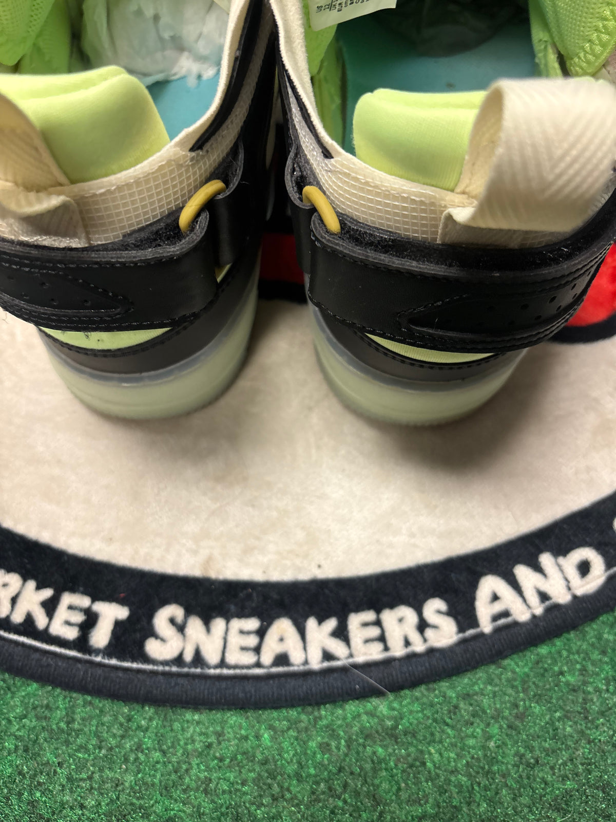 Nike Air Force One Mid React ‘Black Neon’|Size 12M