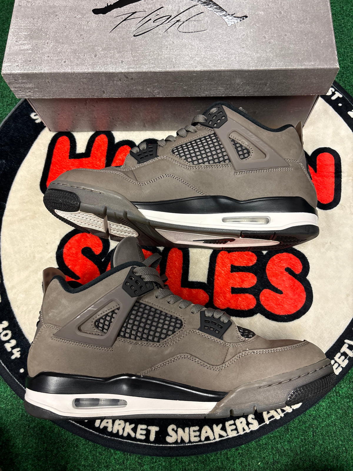 Jordan 4 ‘Cavestone’|Size 13M