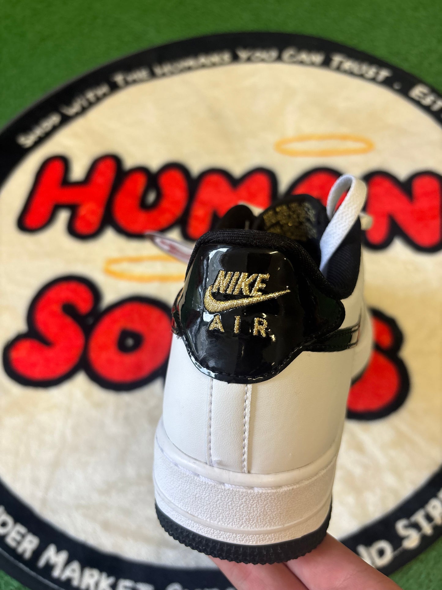 Nike Air Force One Low ‘World Champion’|Size 7M/8.5W