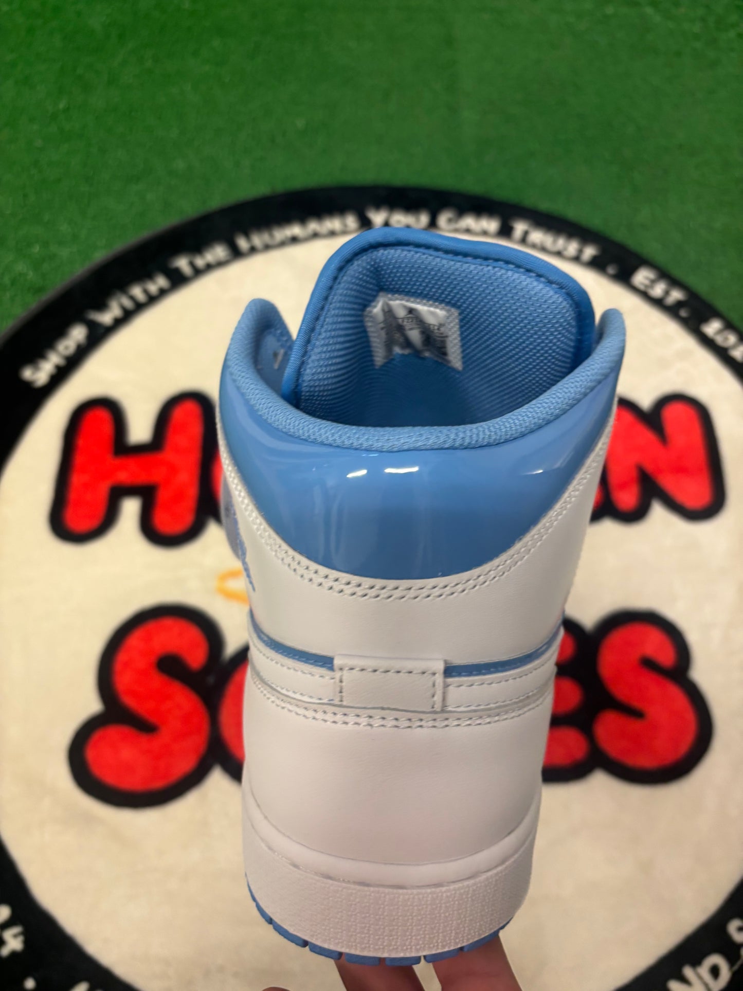 Jordan 1 Mid ‘Legend Blue’|Size 13M