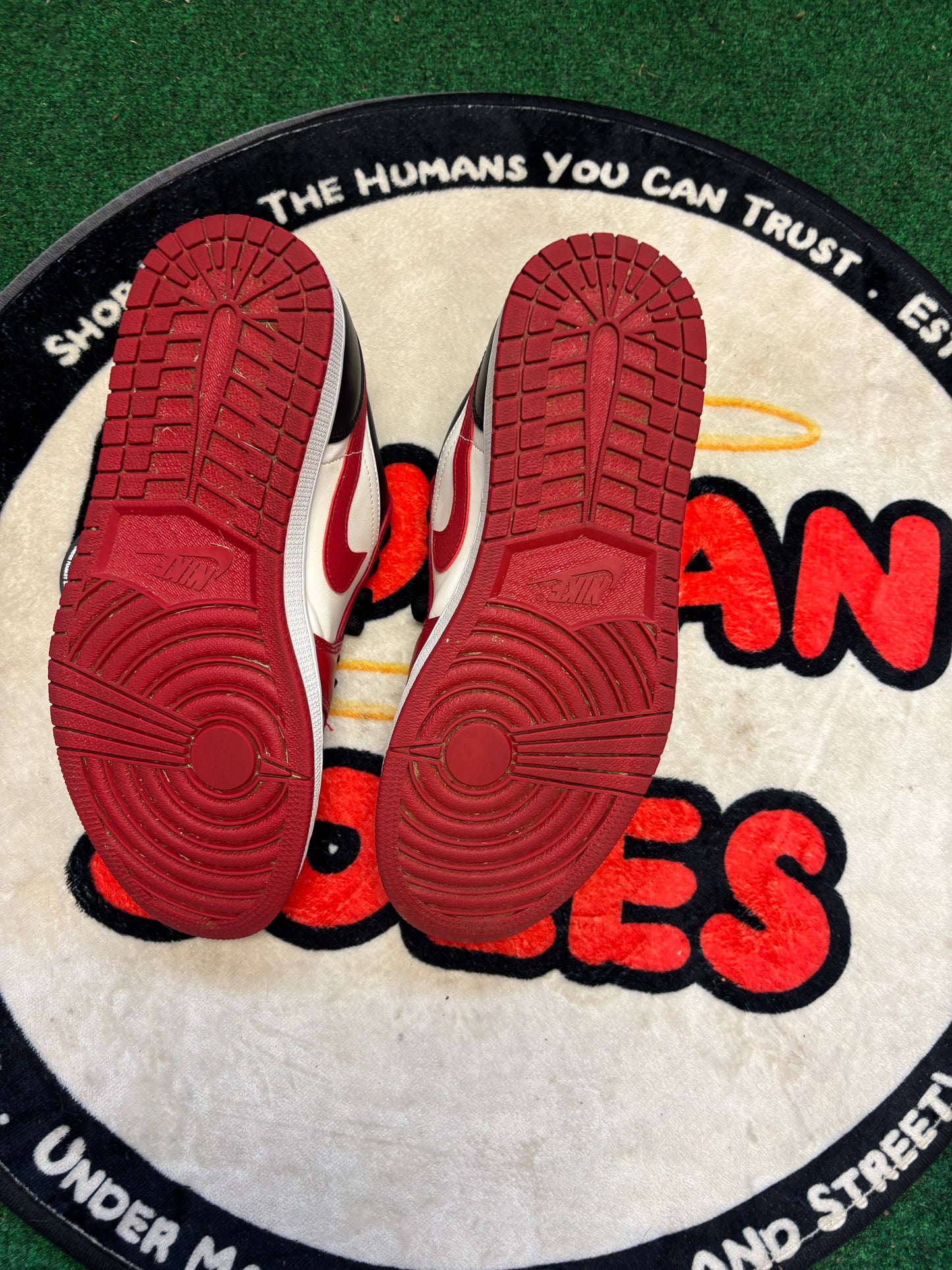 Jordan 1 Low ‘Chicago Toe’|Size 10M