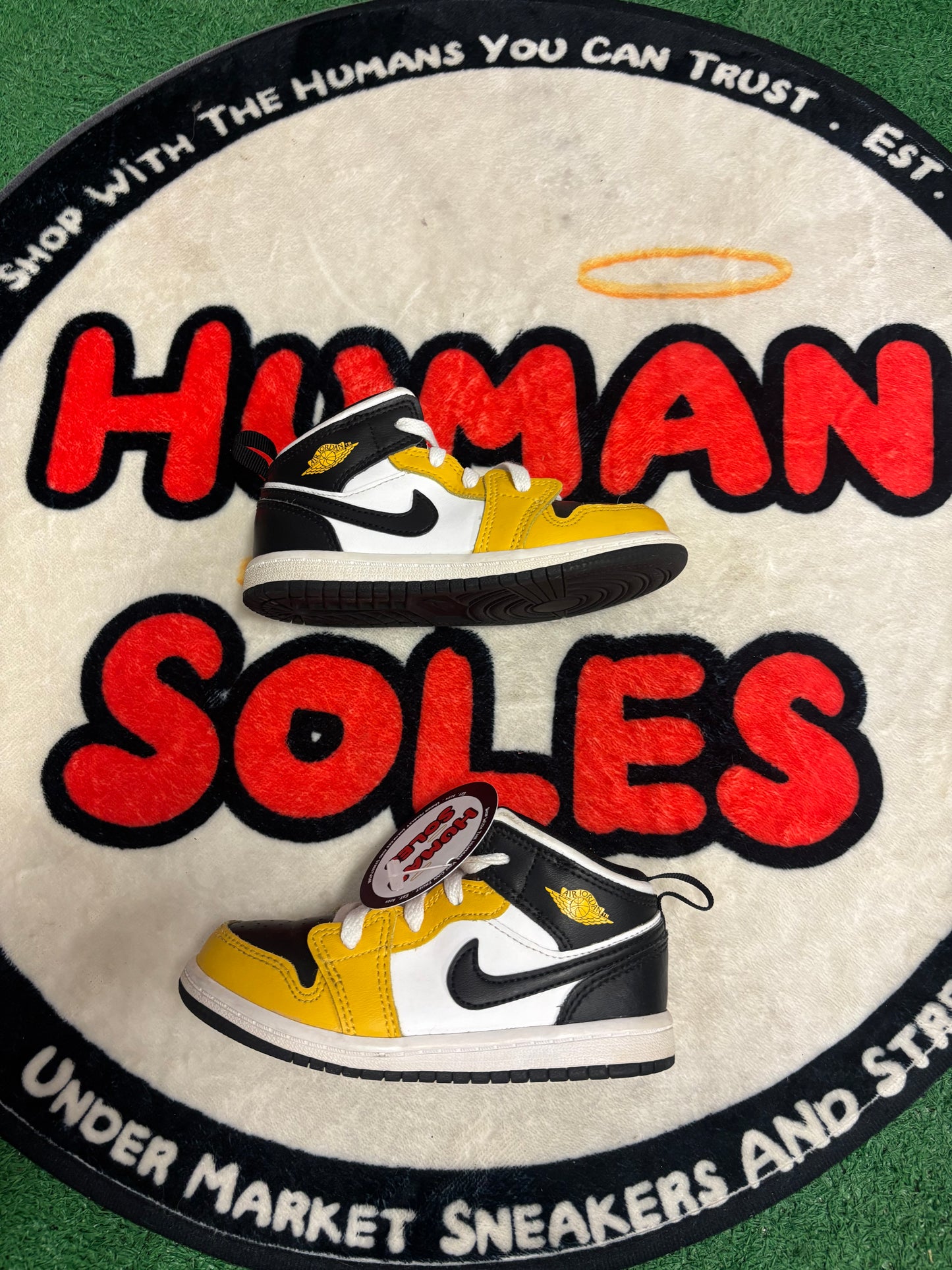 Jordan 1 Mid ‘Yellow’|Size 9C