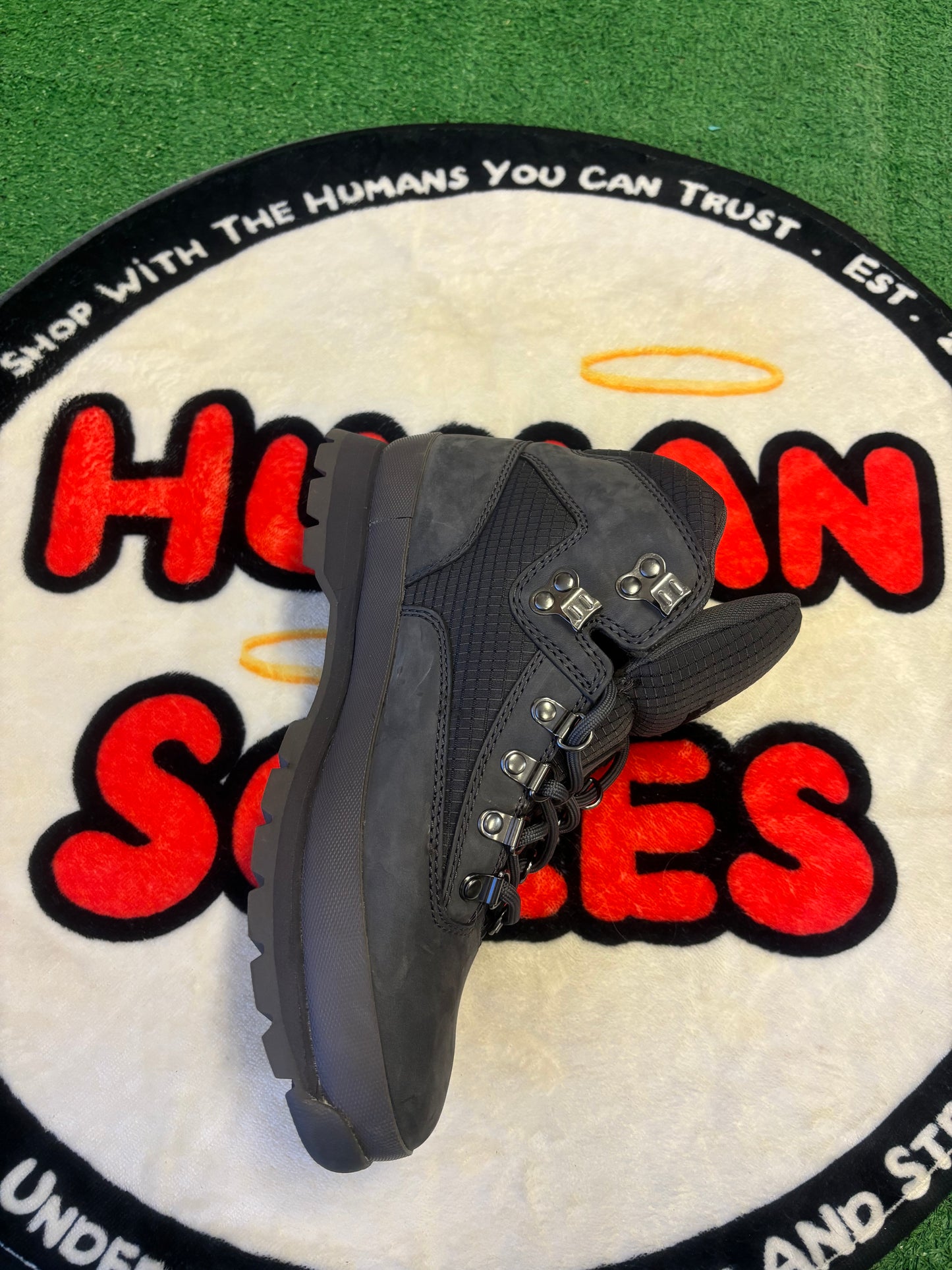 Timberland ‘Triple Black’|Size 8M/9.5W