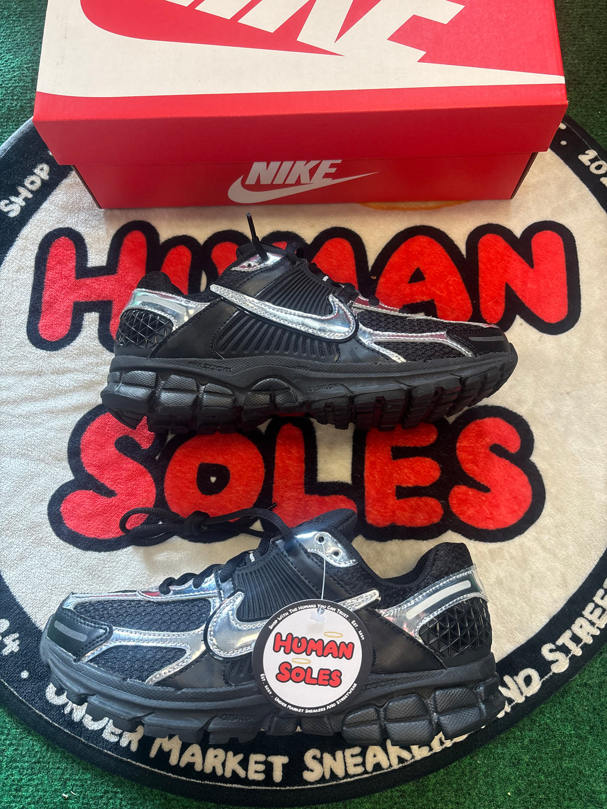 Nike Vomero 5 ‘Chrome’|Size 7M/8.5W