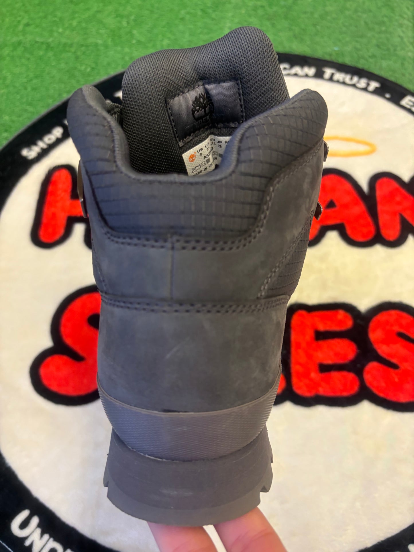 Timberland ‘Triple Black’|Size 8M/9.5W