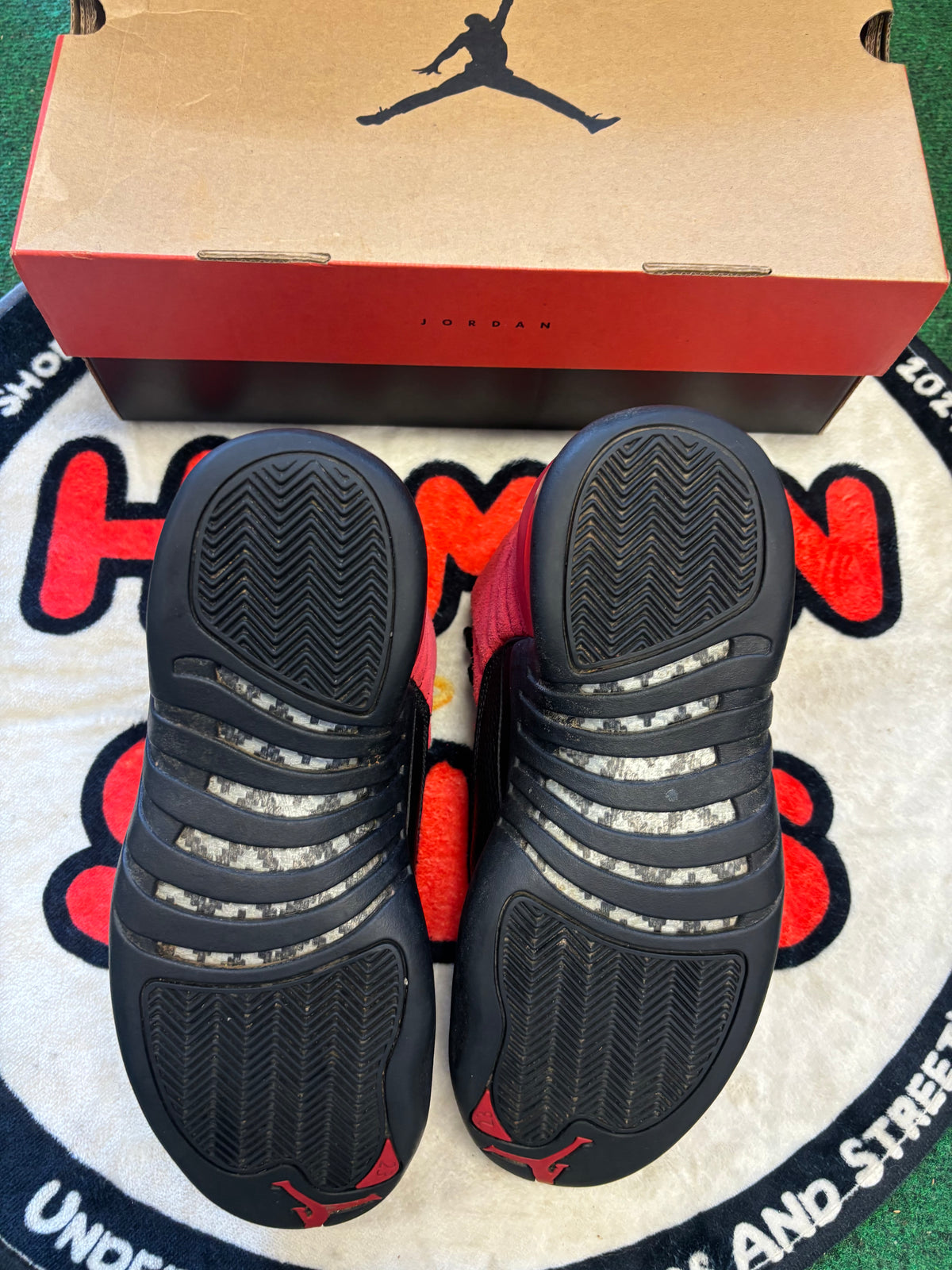 Jordan 12 ‘Reverse Flu Game’|Size 9.5M/11W